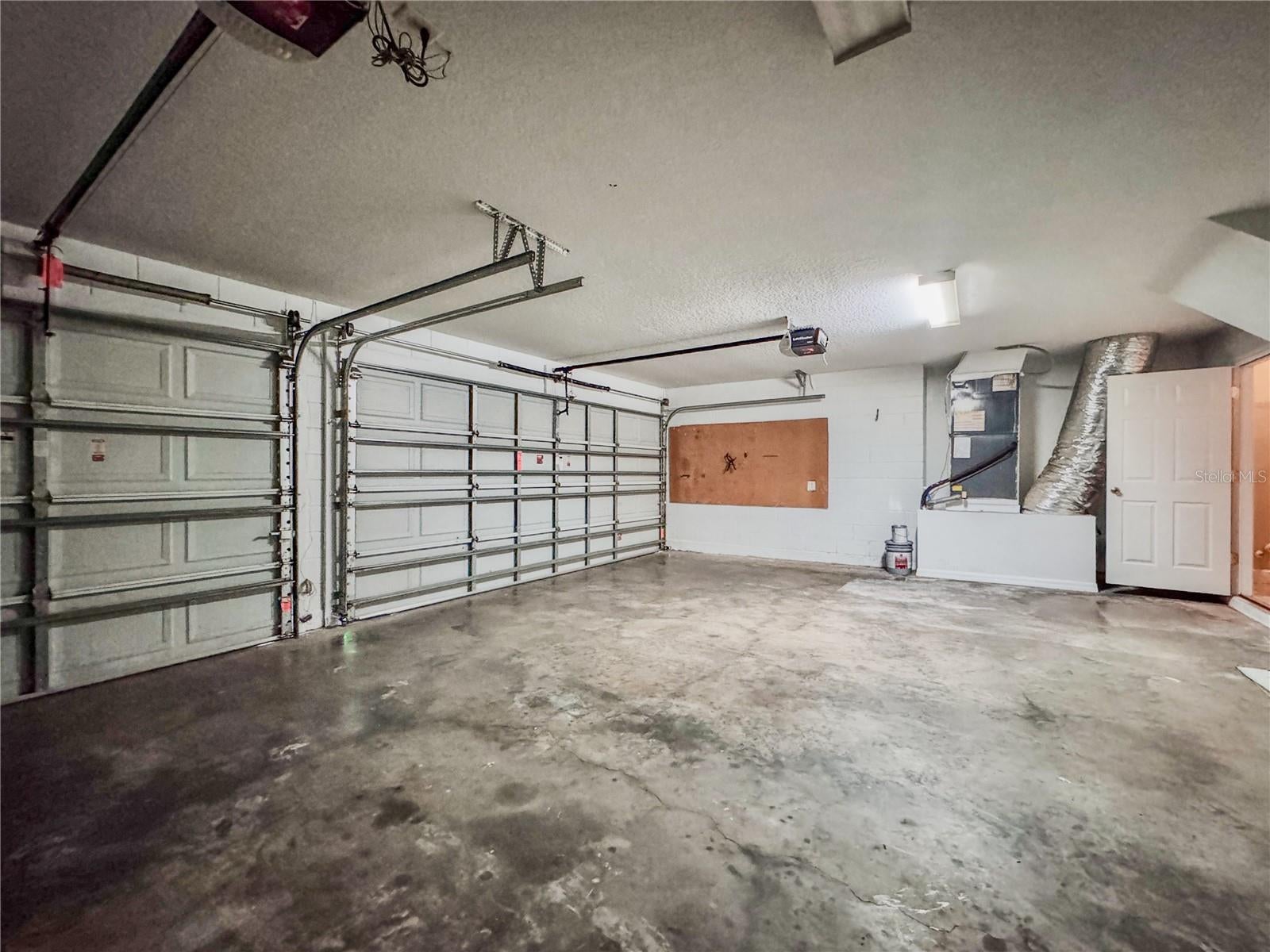 WINTER GARDEN, Florida, 34787, United States, 5 Bedrooms Bedrooms, ,3 BathroomsBathrooms,Residential,For Sale,1974111