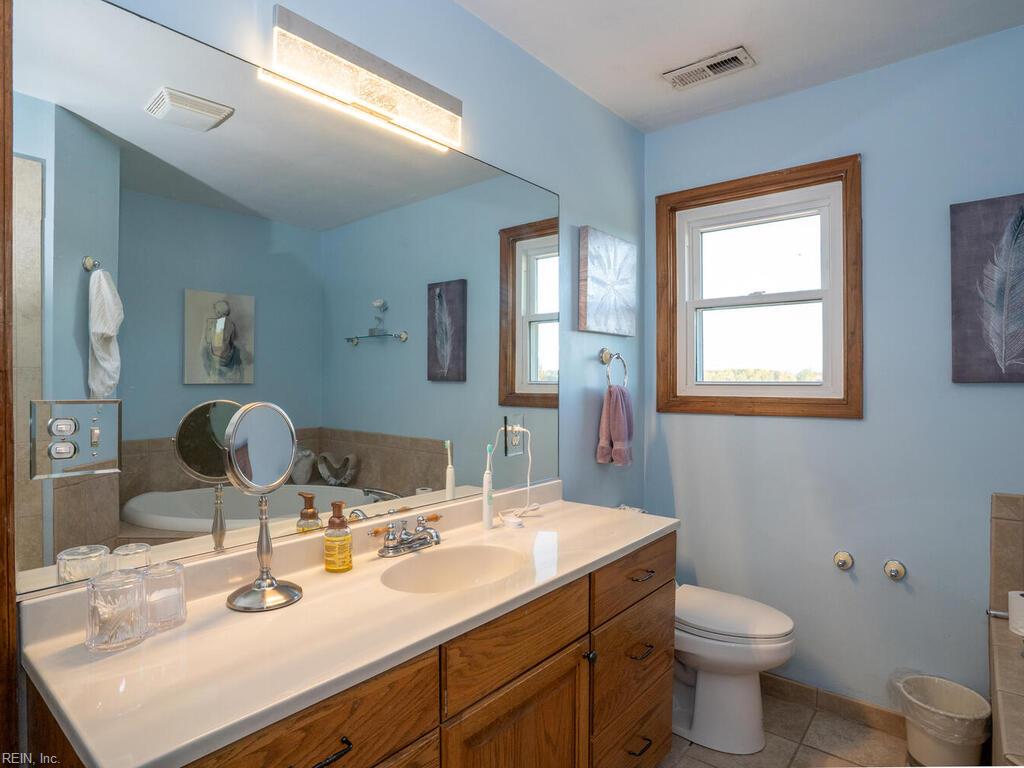 Virginia Beach Va, Virginia, 23457, United States, 4 Bedrooms Bedrooms, ,3 BathroomsBathrooms,Residential,For Sale,1989088