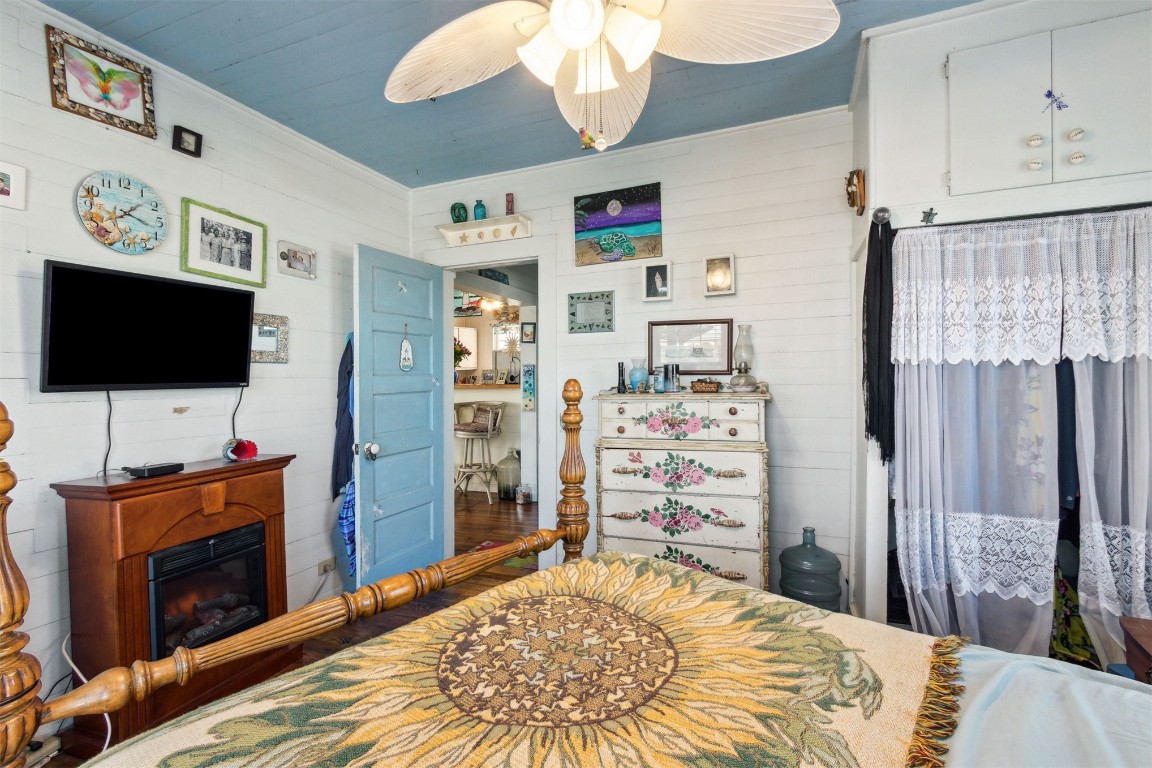 Fernandina Beach, Florida, 32034, United States, 4 Bedrooms Bedrooms, ,2 BathroomsBathrooms,Residential,For Sale,1721923