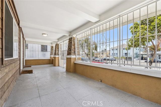 Los Angeles, California, 90016, United States, ,Residential,For Sale,1895088