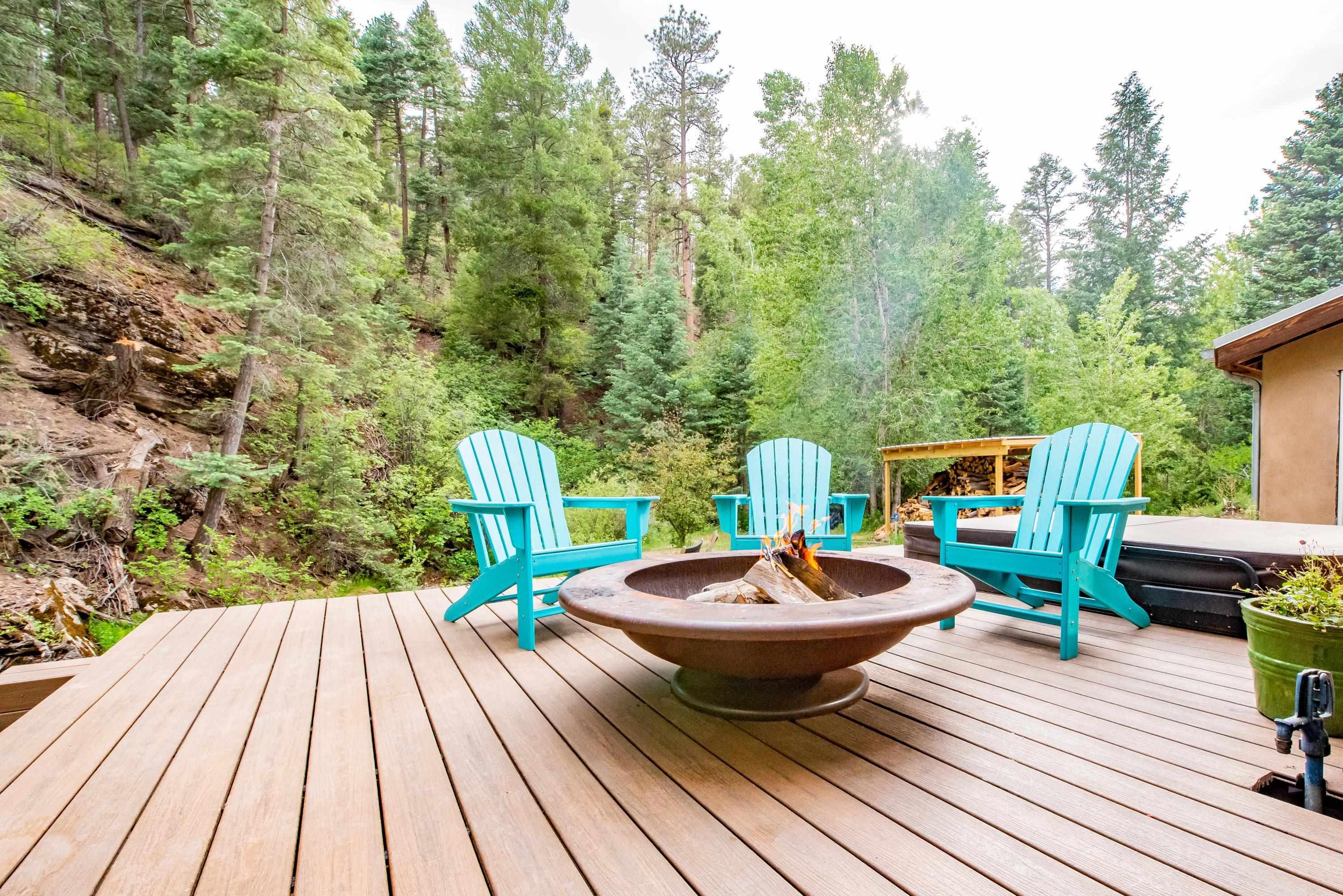 Taos, New Mexico, 87571, United States, 2 Bedrooms Bedrooms, ,2 BathroomsBathrooms,Residential,For Sale,1829499