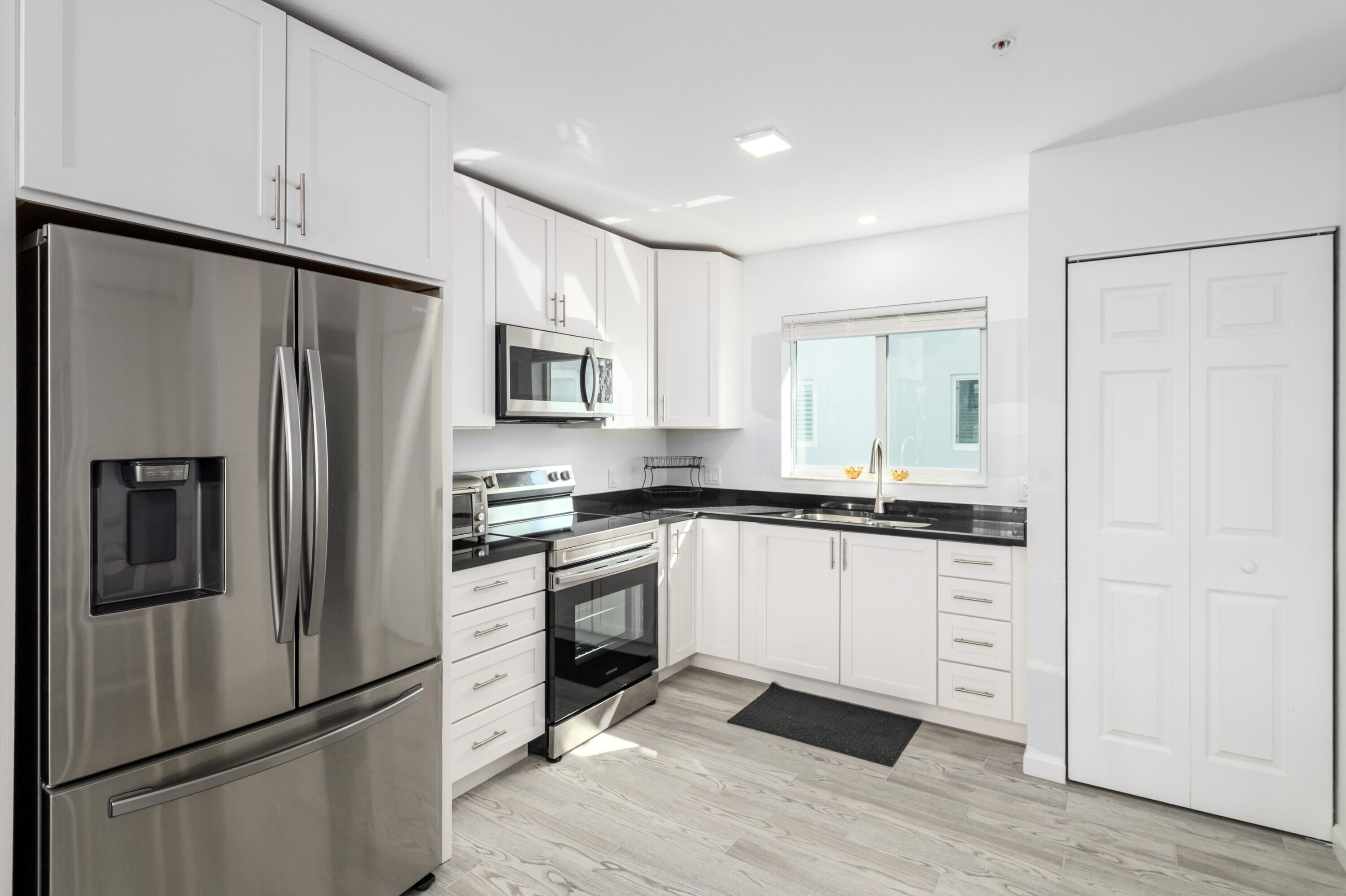 MARATHON, Florida, 33050, United States, 1 Bedroom Bedrooms, ,2 BathroomsBathrooms,Residential,For Sale,2001923