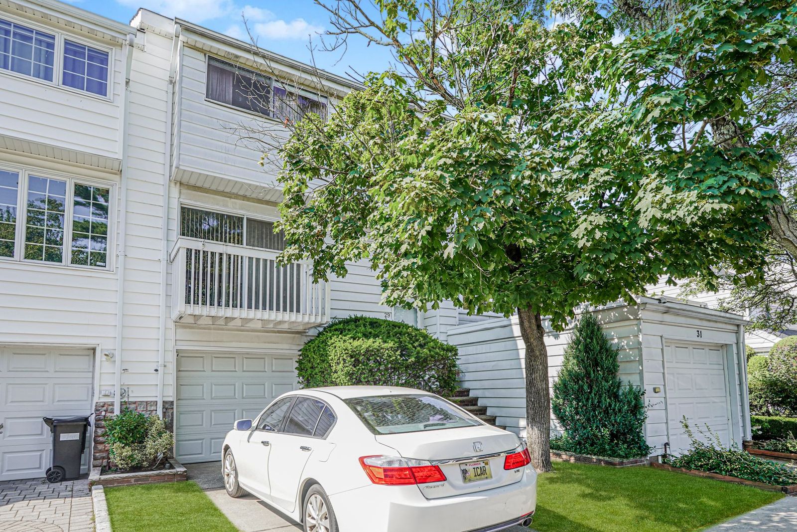 Staten Island, New York, 10312, United States, 4 Bedrooms Bedrooms, ,3 BathroomsBathrooms,Residential,For Sale,1980326