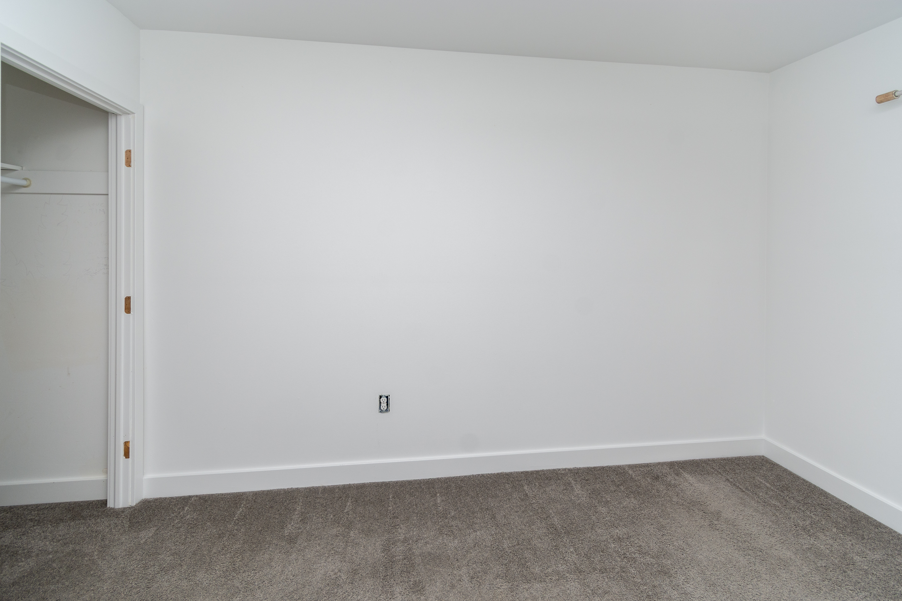  Stylish Three-Bedroom Townhome Near Shops, Dining and SEPTA - 物件實景