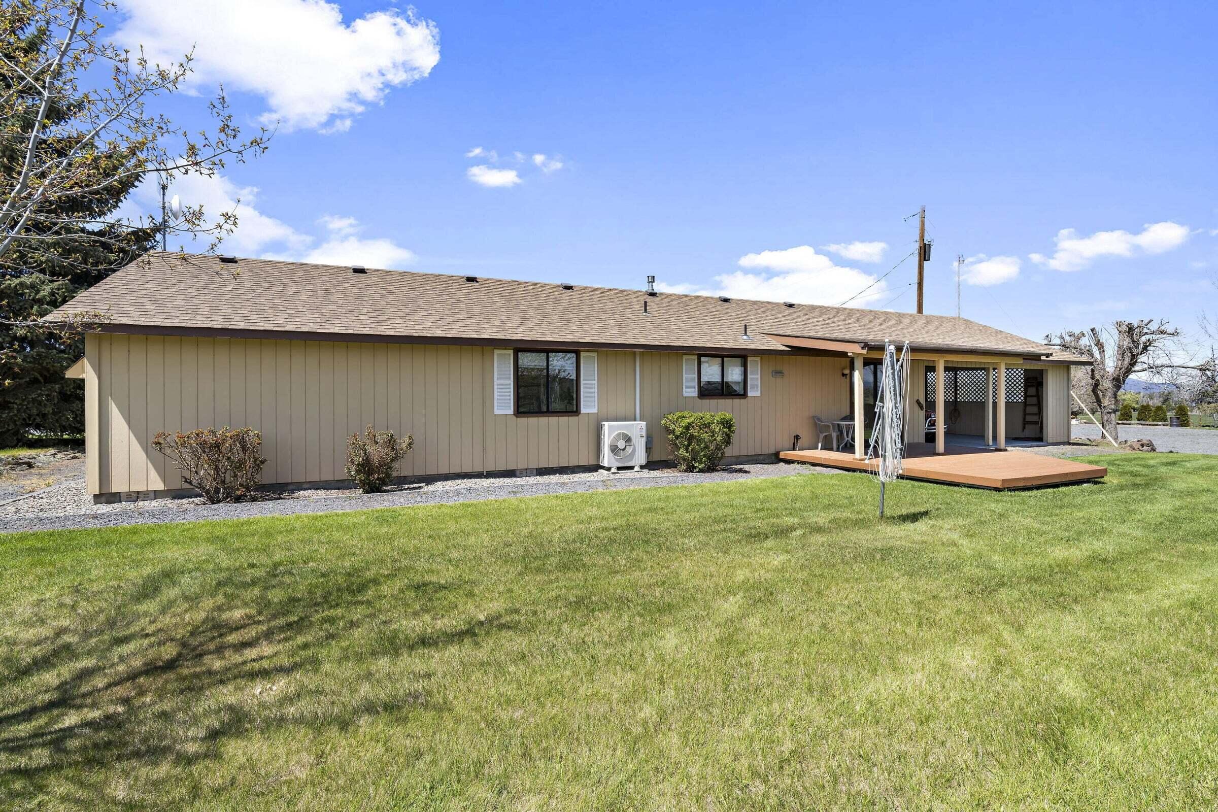 Powell Butte, Oregon, 97753, United States, 3 Bedrooms Bedrooms, ,1 BathroomBathrooms,Residential,For Sale,1770656