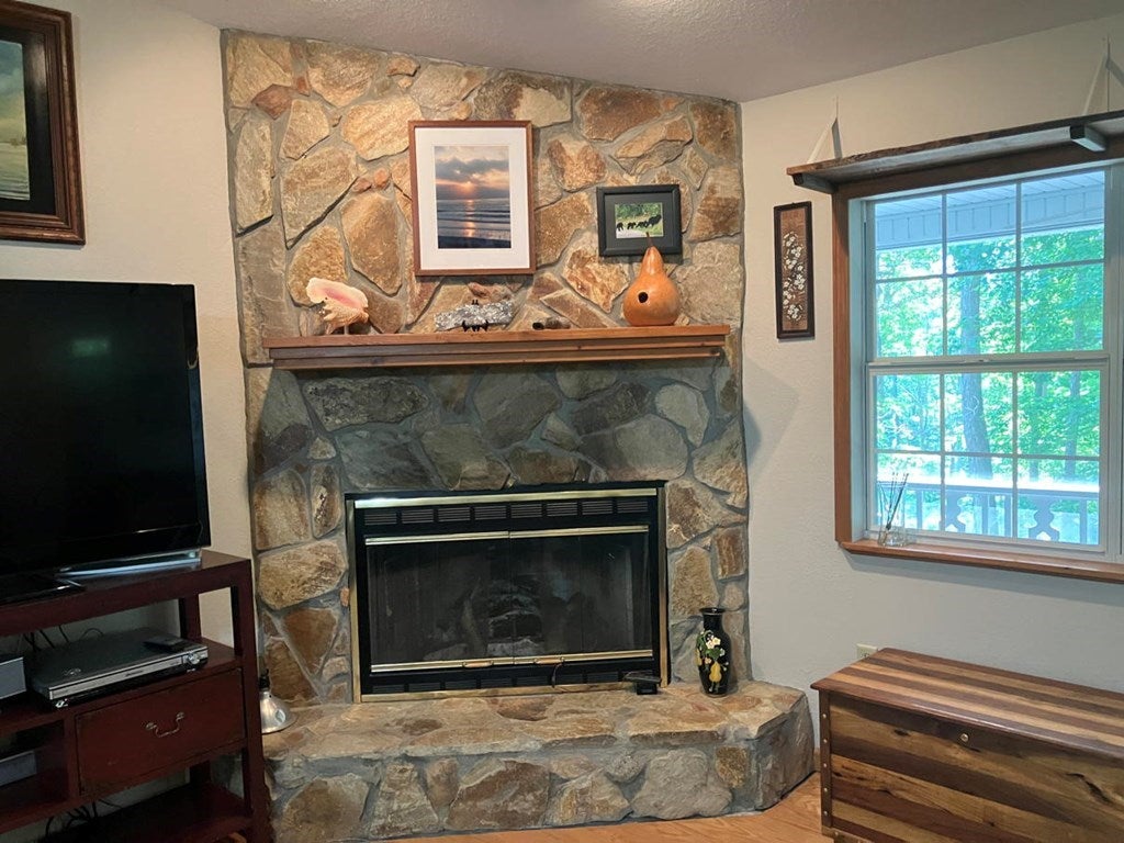 Young Harris, Georgia, 30582, United States, 3 Bedrooms Bedrooms, ,3 BathroomsBathrooms,Residential,For Sale,1847113