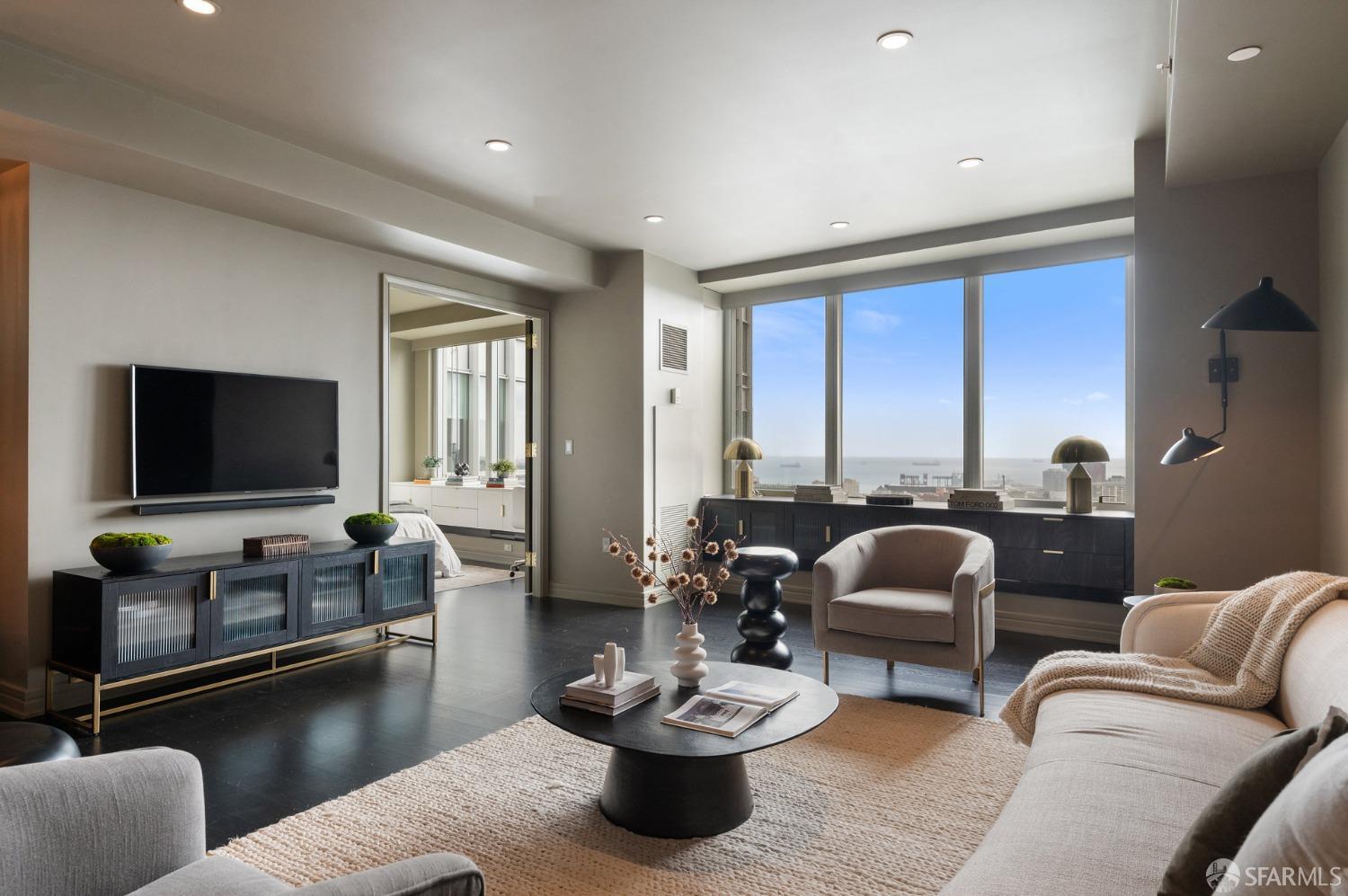 San Francisco, California, 94103, United States, 2 Bedrooms Bedrooms, ,3 BathroomsBathrooms,Residential,For Sale,1793366
