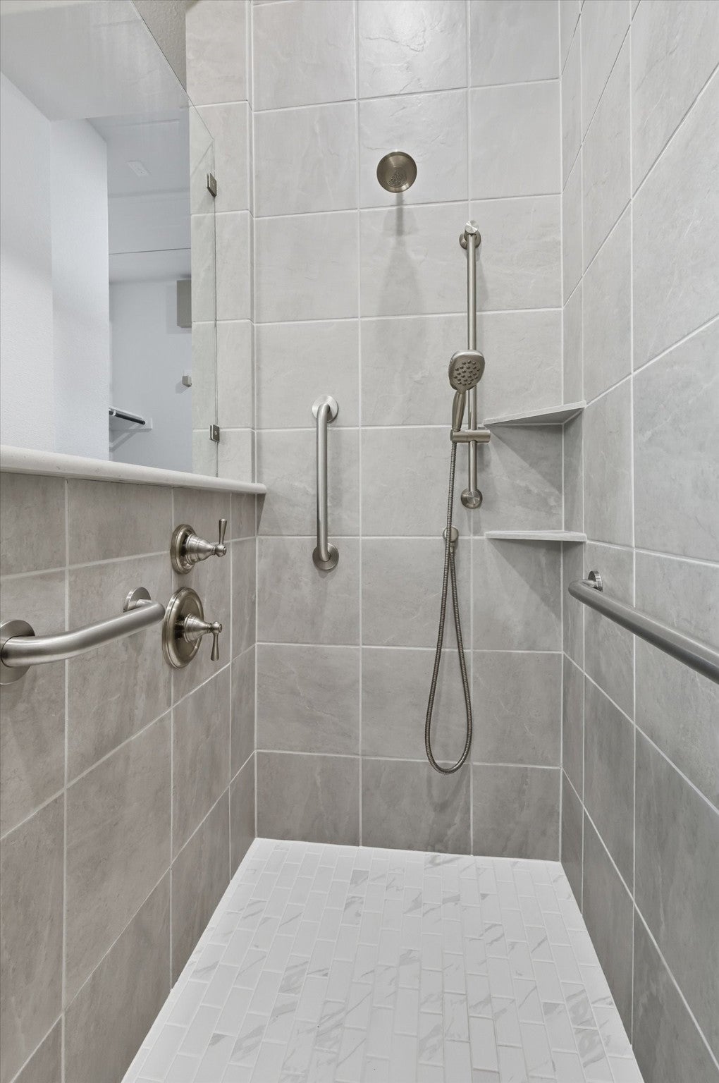 Arlington, Texas, 76005, United States, 2 Bedrooms Bedrooms, ,2 BathroomsBathrooms,Residential,For Sale,1981286