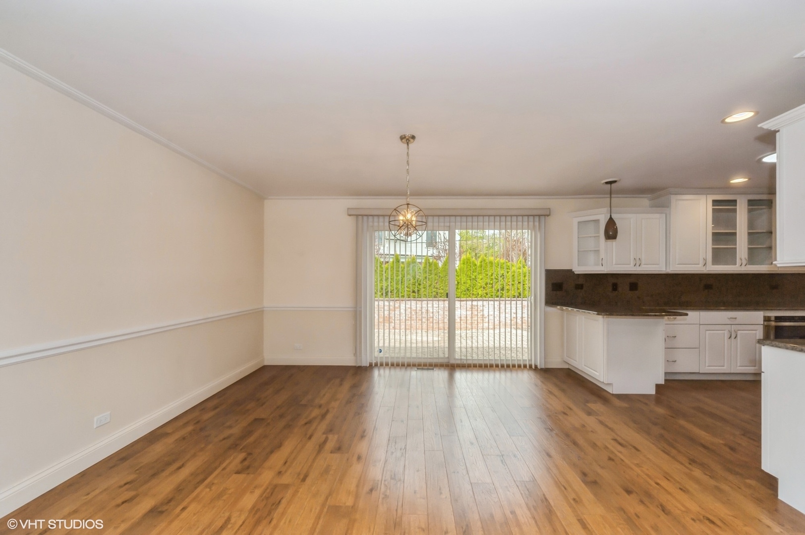 Lake Forest, Illinois, 60045, United States, 3 Bedrooms Bedrooms, ,5 BathroomsBathrooms,Residential,For Sale,1794834