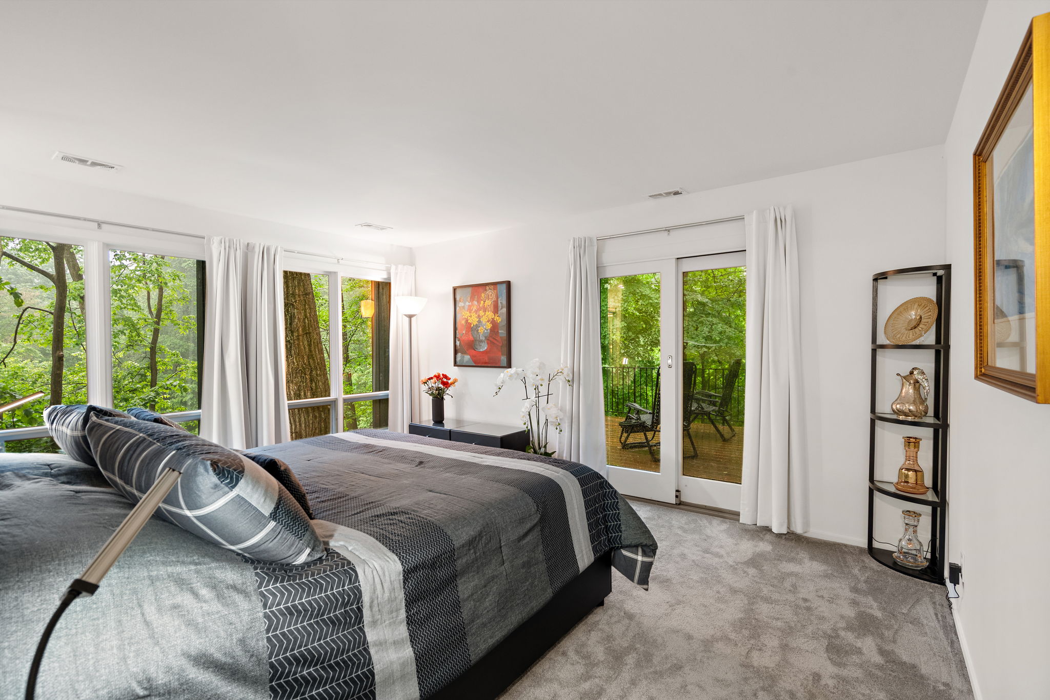  Modern Contemporary Home Nestled on a 1.3 Acre Wooded Lot - 物件實景