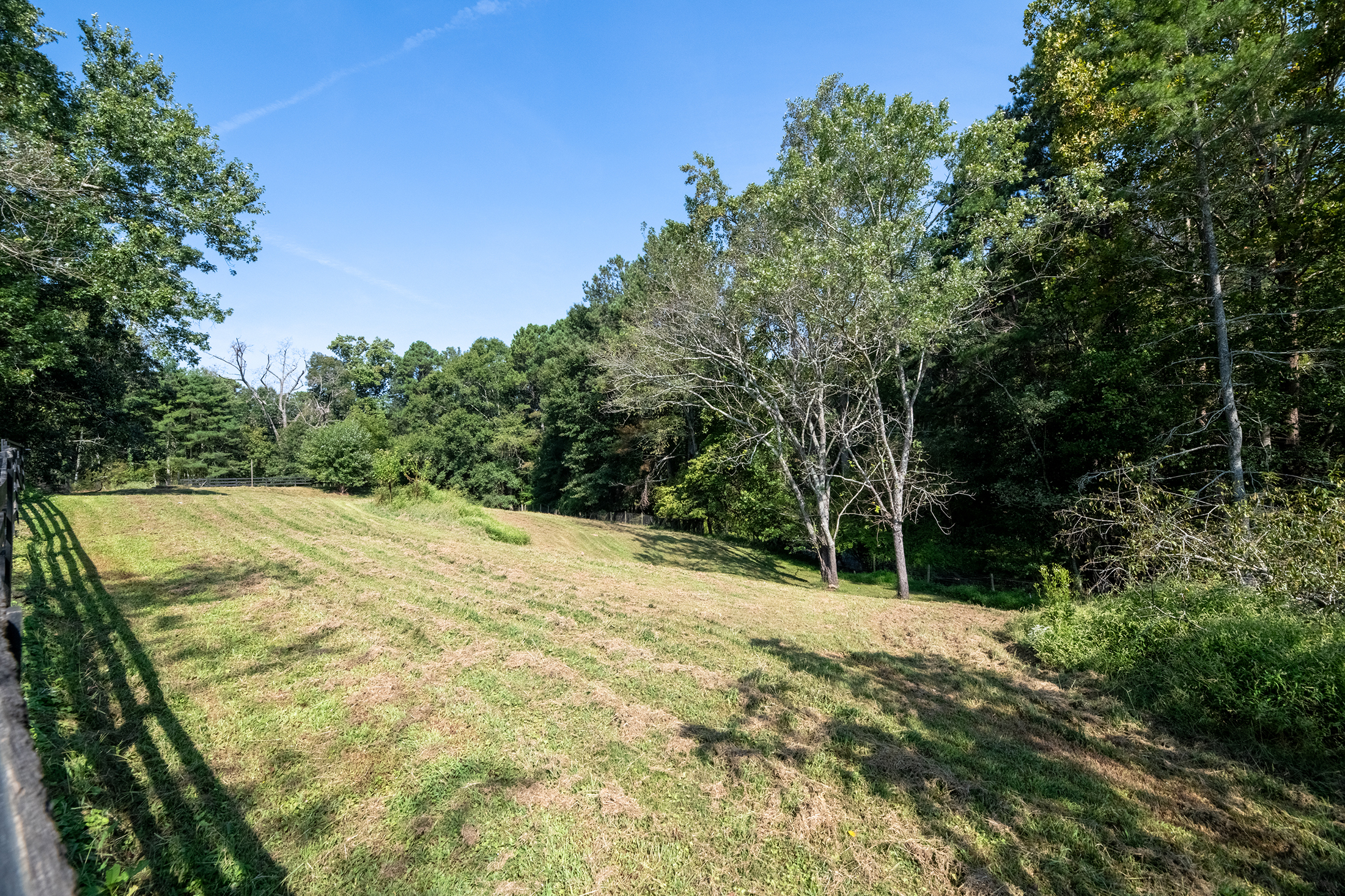  A Timeless Farmhouse Retreat on 7.3 Acres in Milton near Birmingham Crossroads - 物件實景