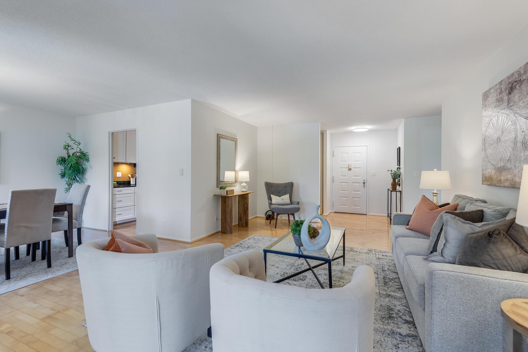  8360 Greensboro Drive, Mclean, VA, 22102 - 物件實景