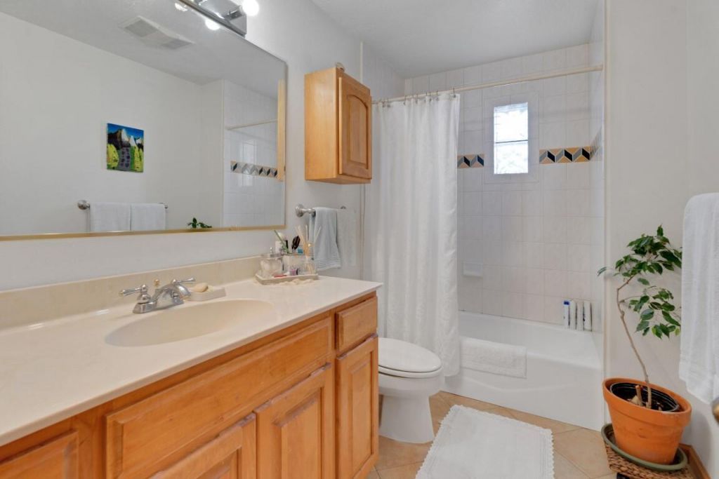 Socorro, New Mexico, 87801, United States, 3 Bedrooms Bedrooms, ,3 BathroomsBathrooms,Residential,For Sale,2000586