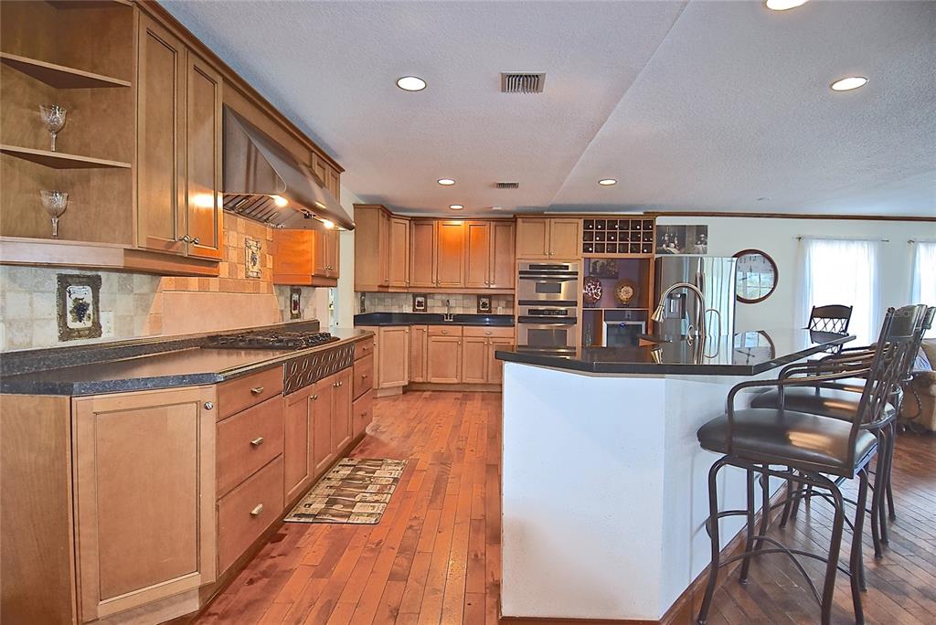 Venice, Florida, 34285, United States, 5 Bedrooms Bedrooms, ,4 BathroomsBathrooms,Residential,For Sale,1907597