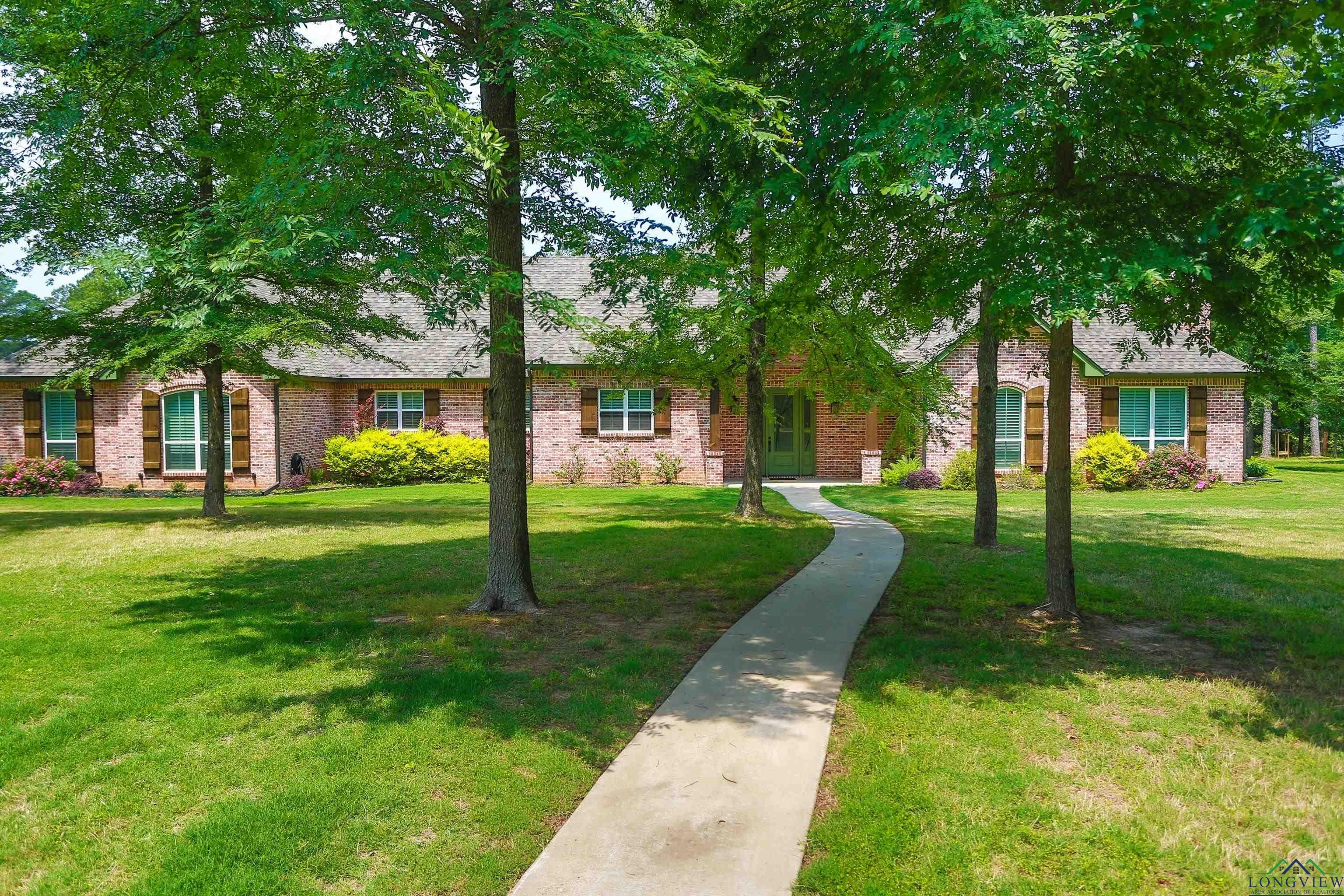 Jefferson, Texas, 75657, United States, 3 Bedrooms Bedrooms, ,3 BathroomsBathrooms,Residential,For Sale,1916198