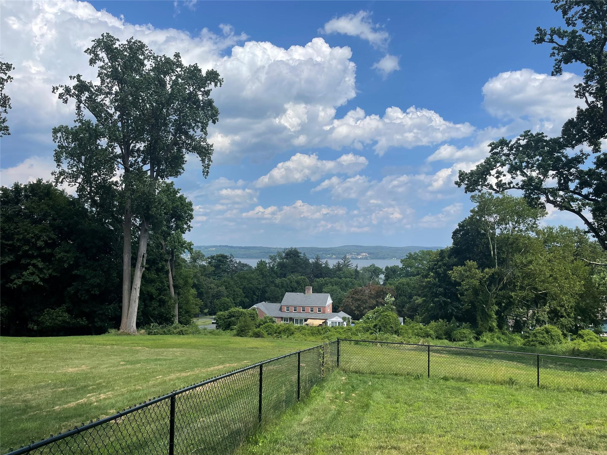 Nyack, New York, 10960, United States, 4 Bedrooms Bedrooms, ,5 BathroomsBathrooms,Residential,For Sale,1976338