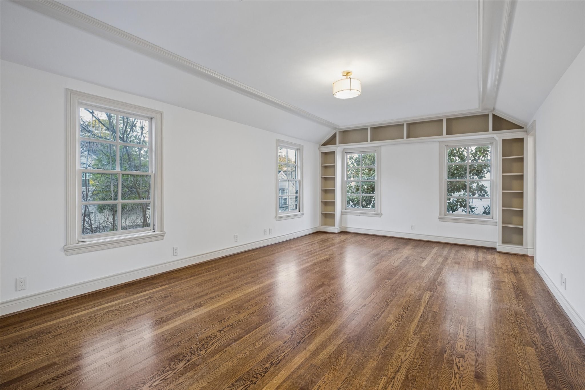  3020 San Felipe Street - 物件實景