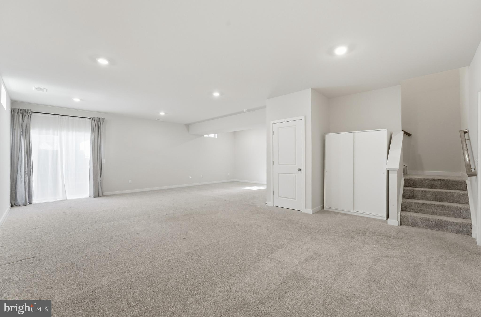 Jeffersonton, Virginia, 22724, United States, 4 Bedrooms Bedrooms, ,3 BathroomsBathrooms,Residential,For Sale,2005610