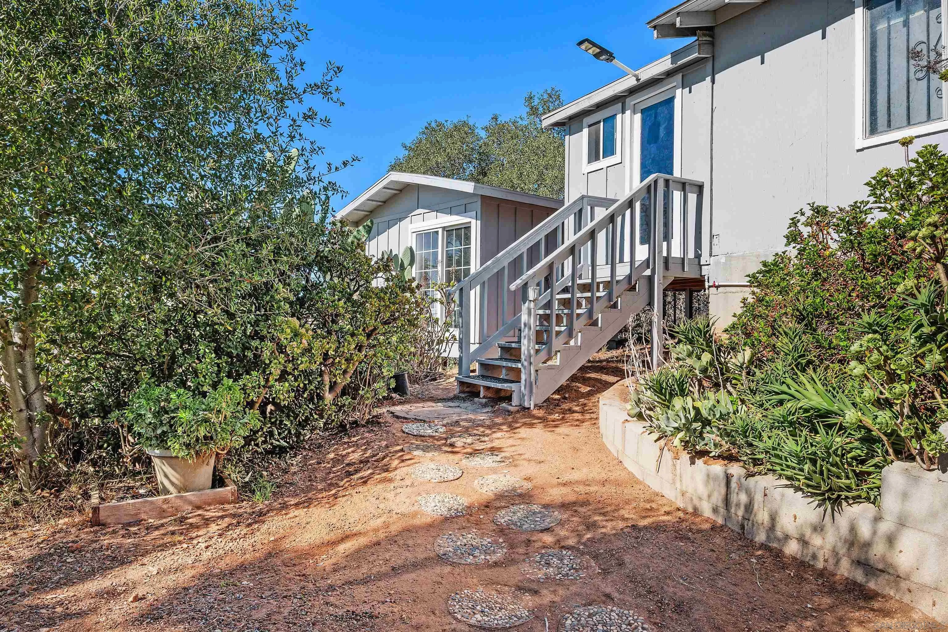 Valley Center, California, 92082, United States, 2 Bedrooms Bedrooms, ,3 BathroomsBathrooms,Residential,For Sale,1988929