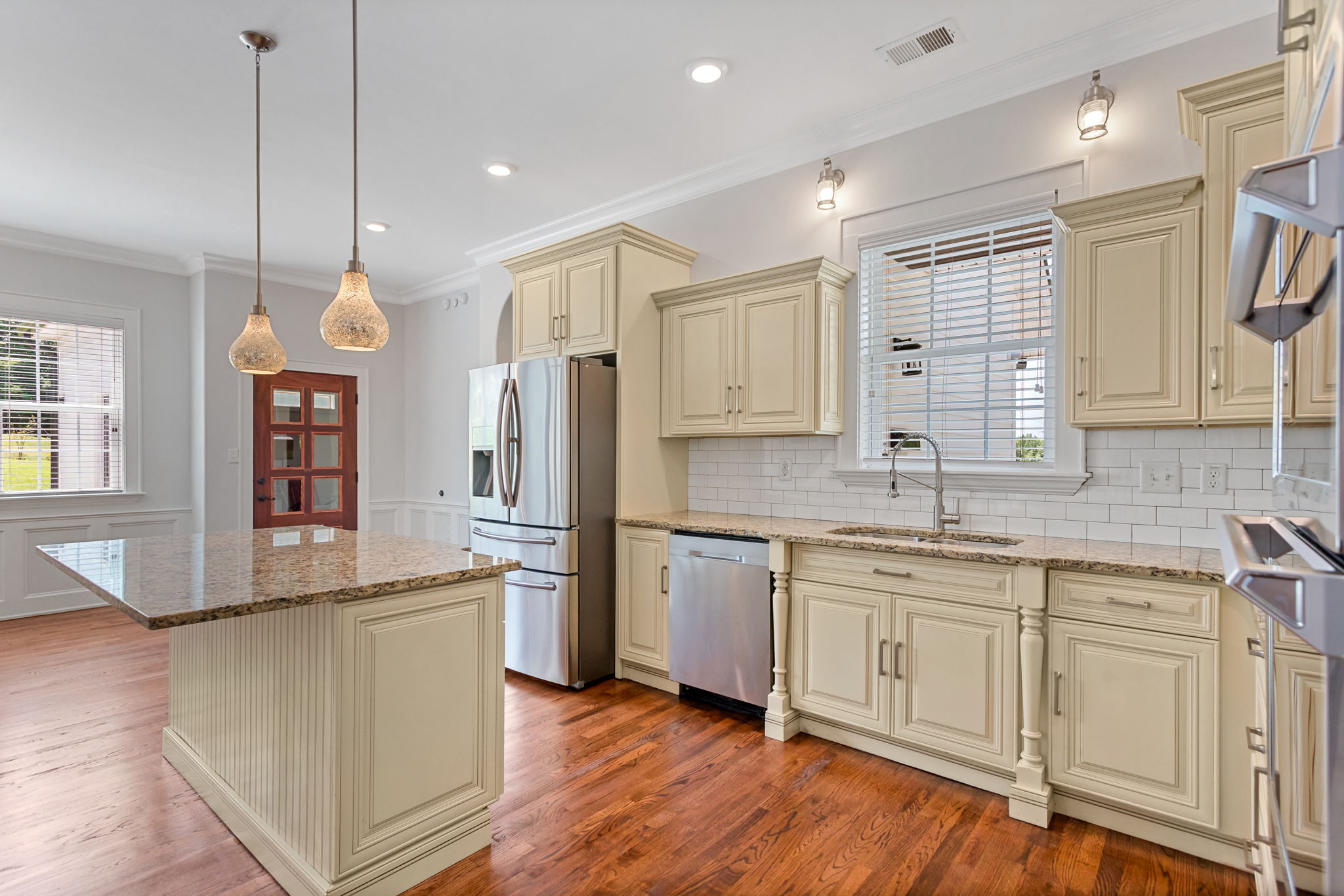  204 Crestwood Drive, Greenville, SC 29609 - 物件實景