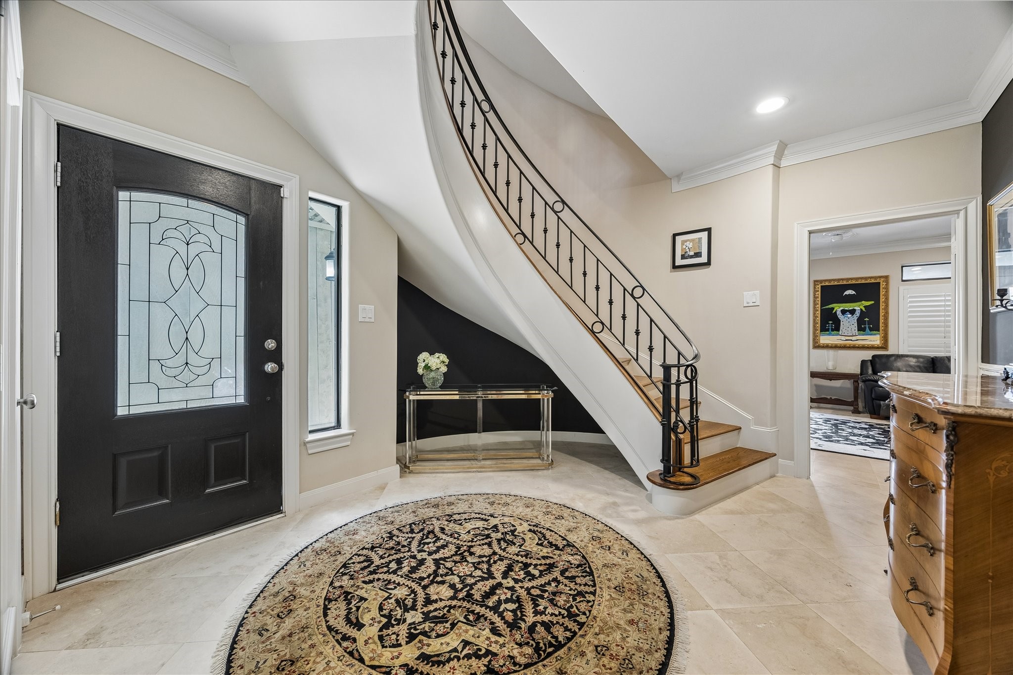  715 Birdsall Street - 物件實景