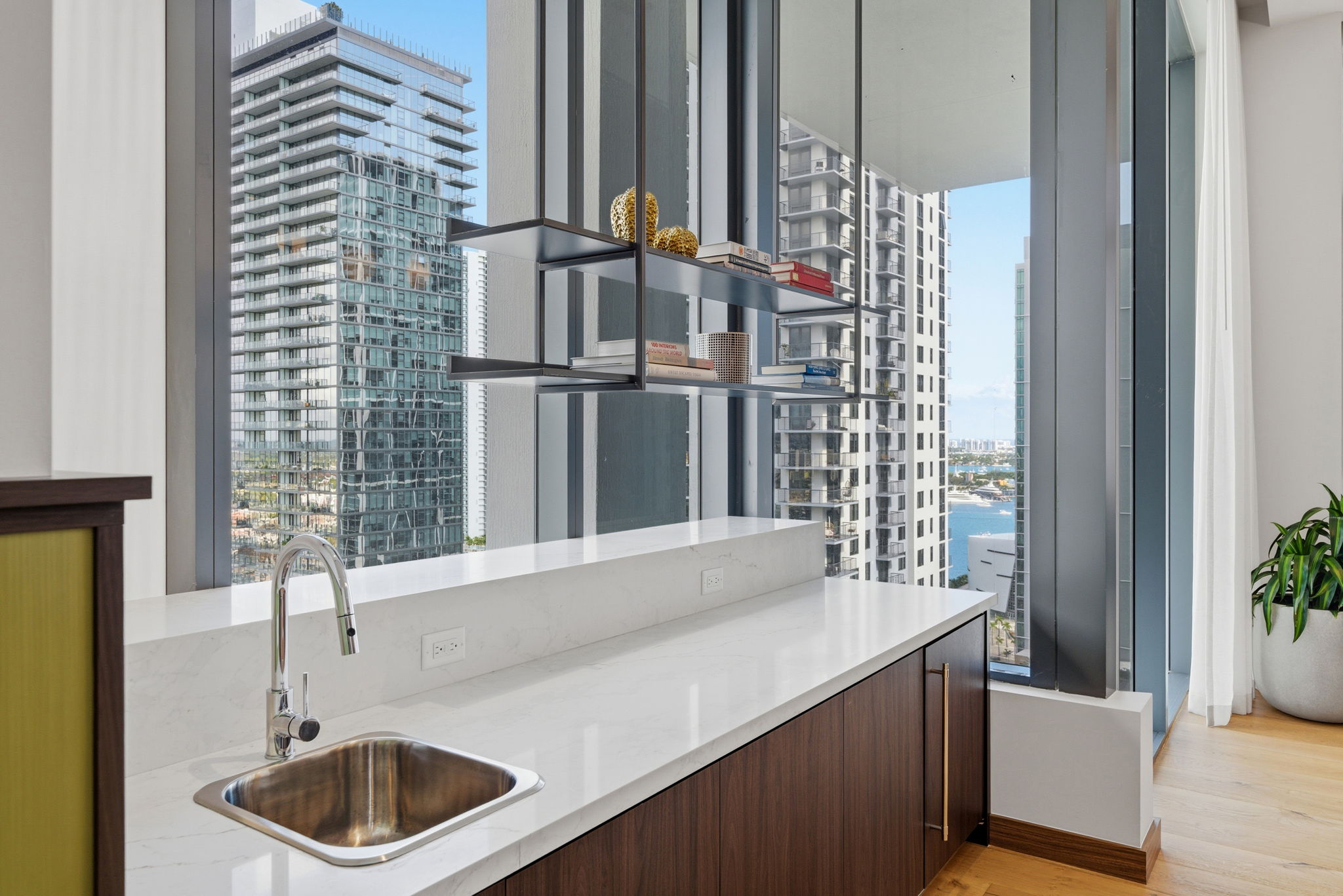  11 NE 6th Street, Miami, FL, 33132 - 物件實景