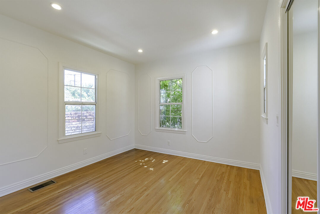 1232 Westchester Pl, Los Angeles, California, 90019, United States, 5 Bedrooms Bedrooms, ,5 BathroomsBathrooms,Residential,For Sale,1232 Westchester Pl,1662622