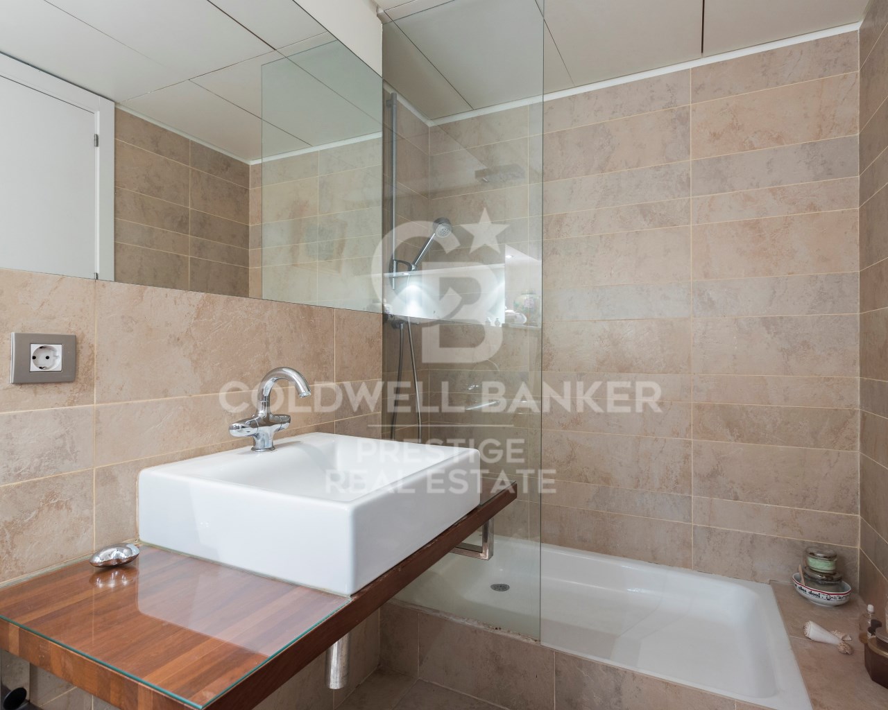 Barcelona, Barcelona, Eixample, La Dreta de l'Eix, Barcelona, Catalonia, ES, 3 Bedrooms Bedrooms, ,2 BathroomsBathrooms,Residential,For Sale,Barcelona, Barcelona, Eixample, La Dreta de l'Eix,1621465