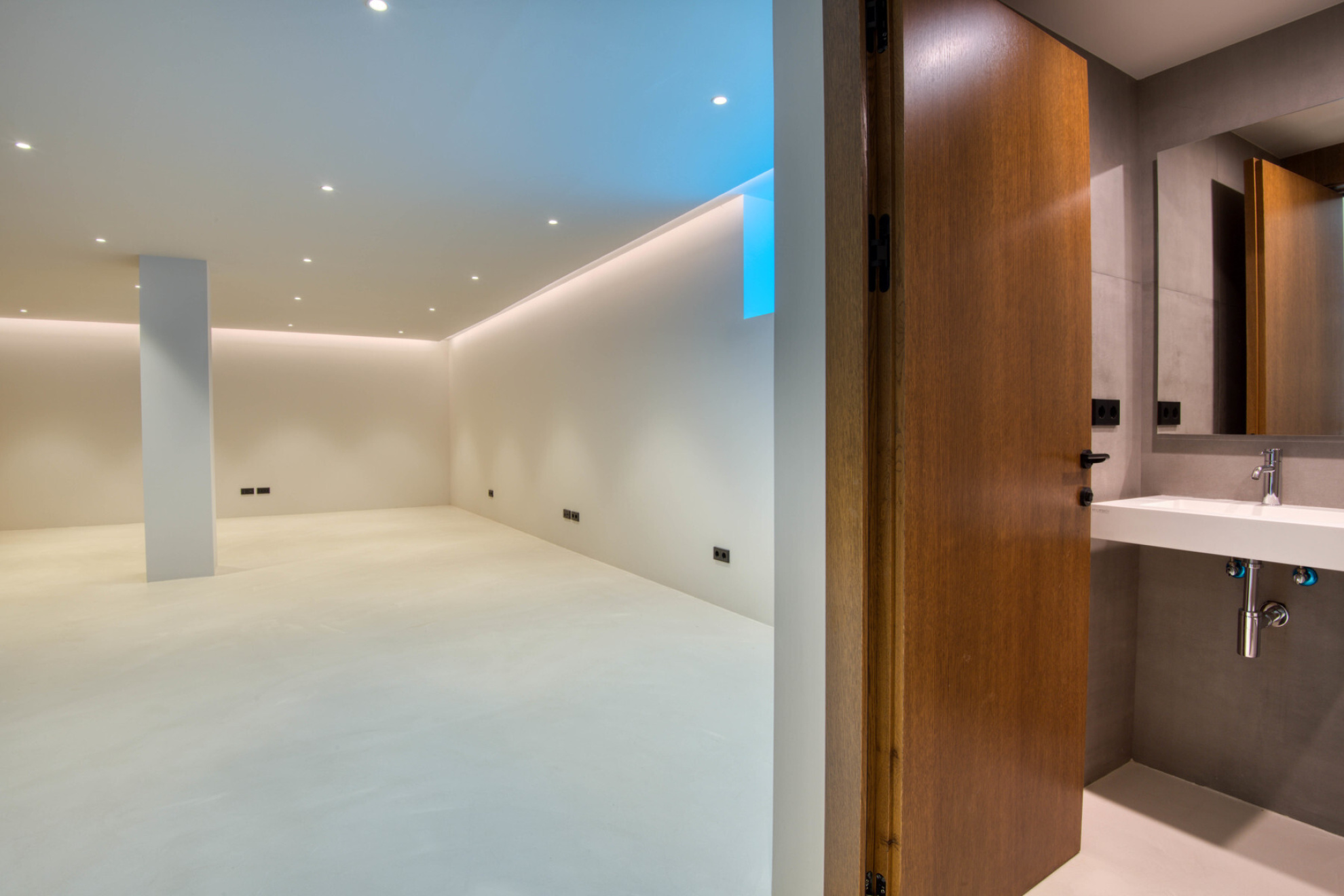  House with swimming pool and sea views in private urbanization in Sa Riera. - 物件實景