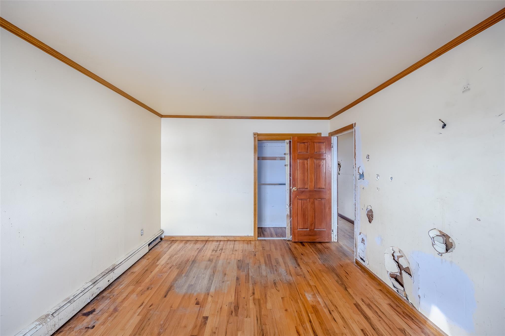 Freeport, New York, 11520, United States, 4 Bedrooms Bedrooms, ,2 BathroomsBathrooms,Residential,For Sale,1893600