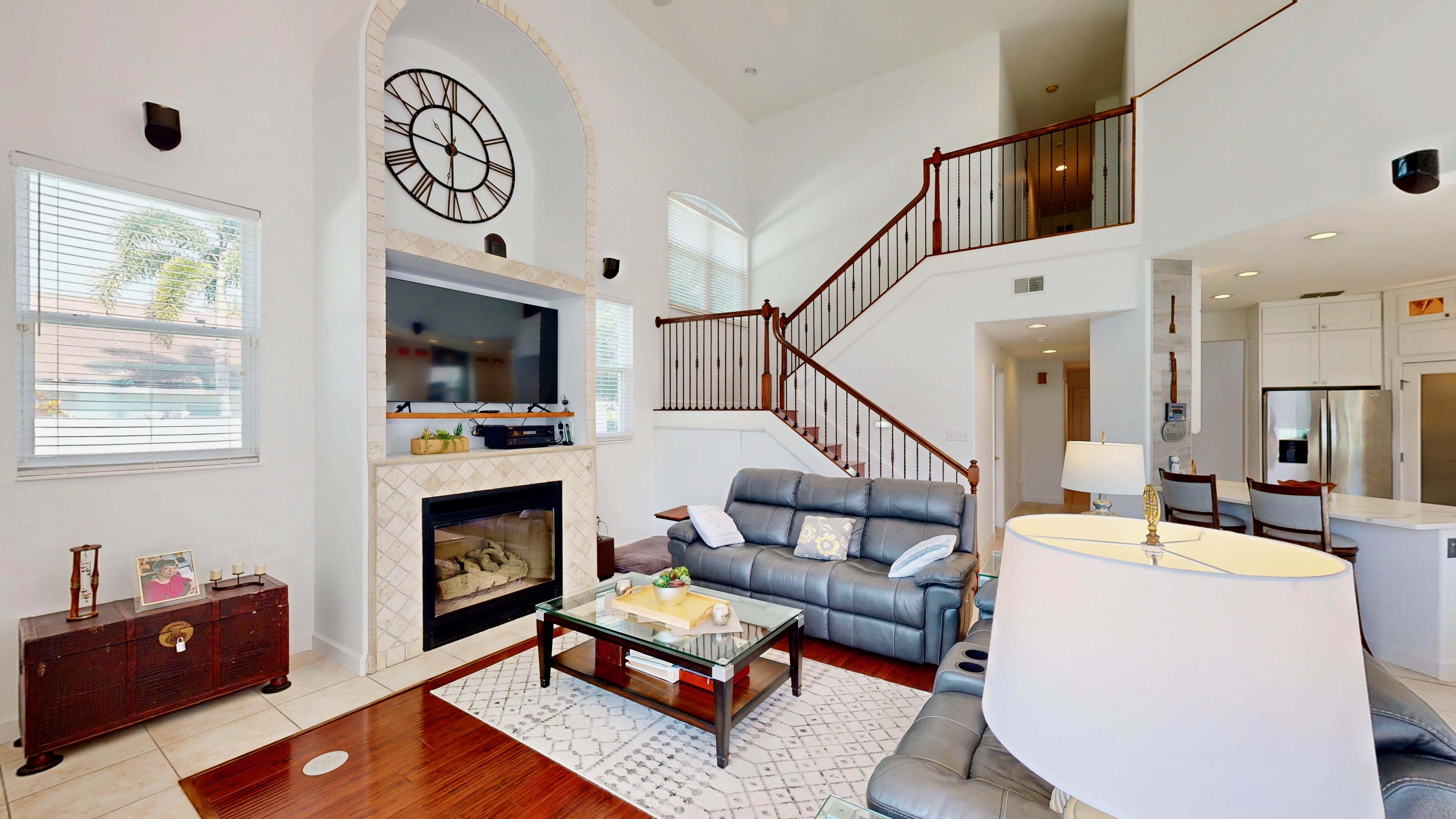 Oakland, Florida, 34760, United States, 4 Bedrooms Bedrooms, ,3 BathroomsBathrooms,Residential,For Sale,1828727
