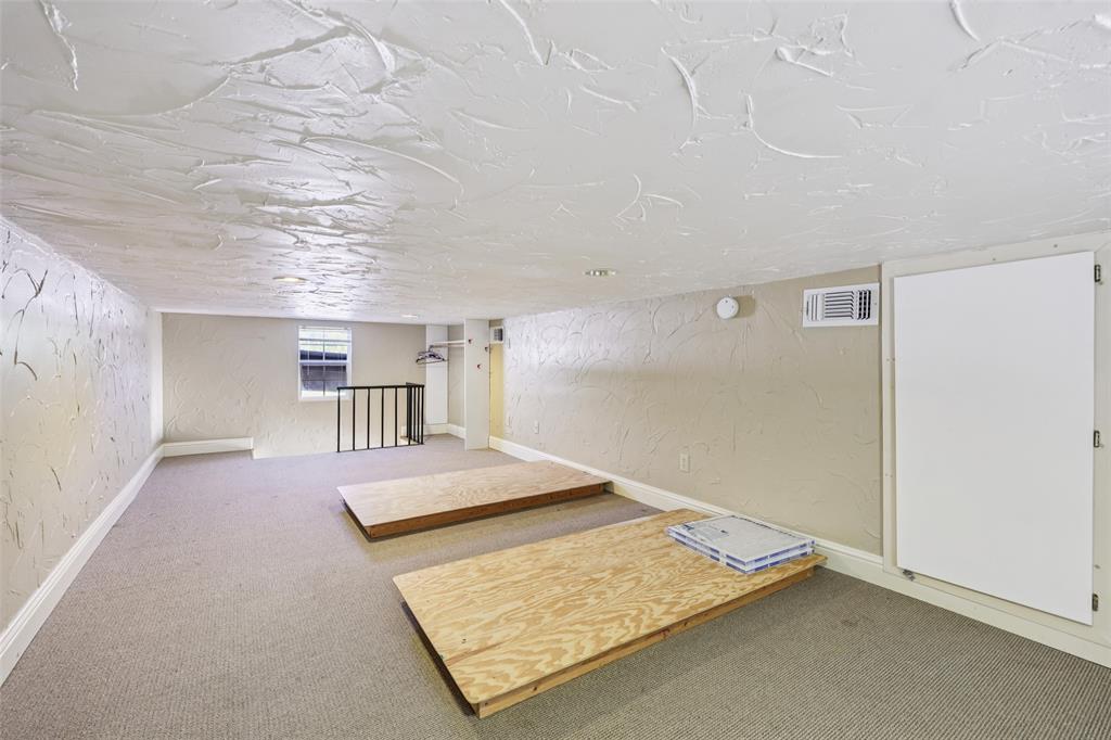 Sachse, Texas, 75048, United States, 3 Bedrooms Bedrooms, ,2 BathroomsBathrooms,Residential,For Sale,1987515