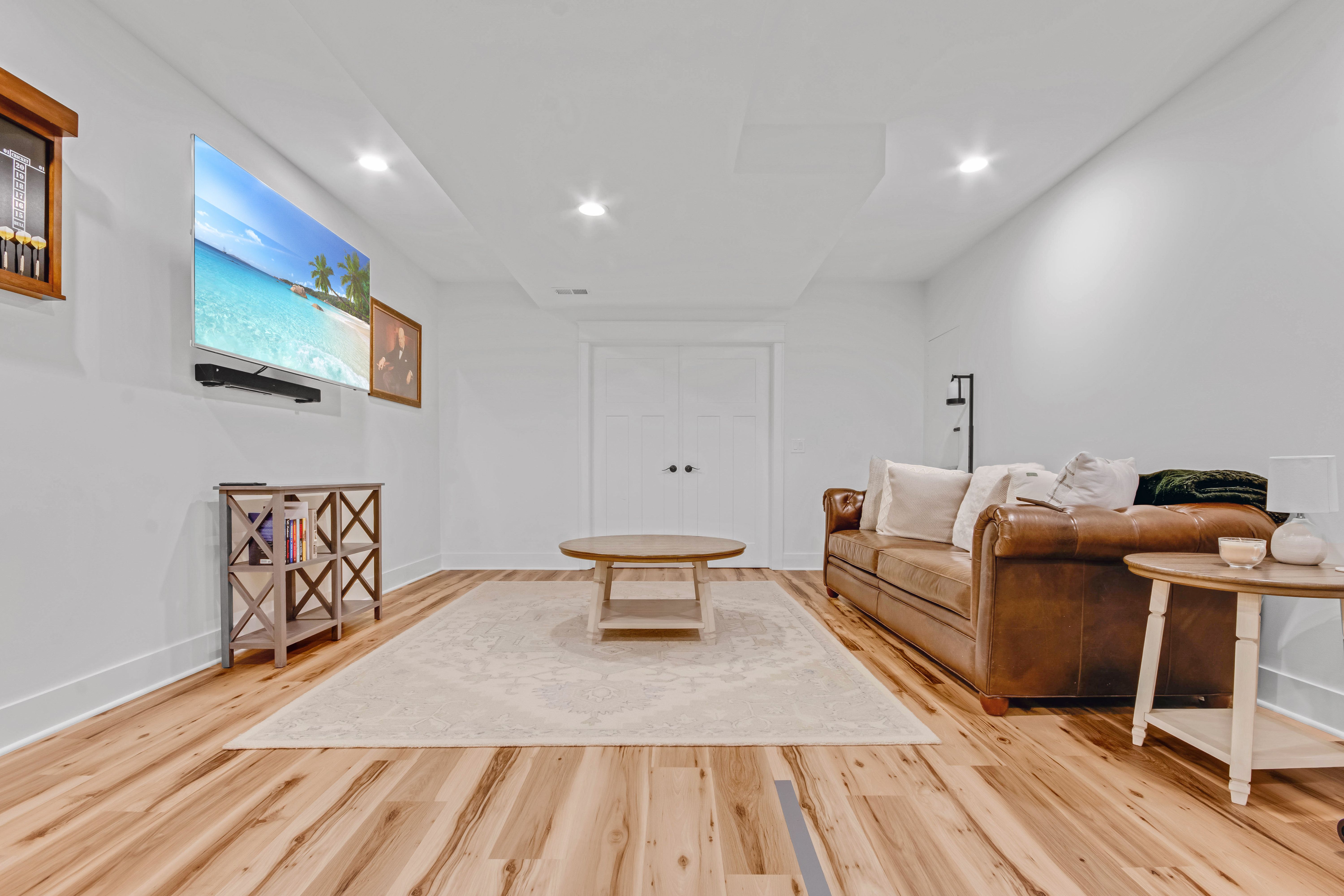  Stunning Four Bedroom Residence in Desirable Neighborhood - 物件實景
