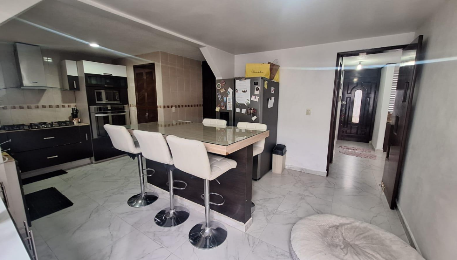 Álvaro Obregón, Ciudad de México, 01620, Mexico, 3 Bedrooms Bedrooms, ,2 BathroomsBathrooms,Residential,For Sale,1847809