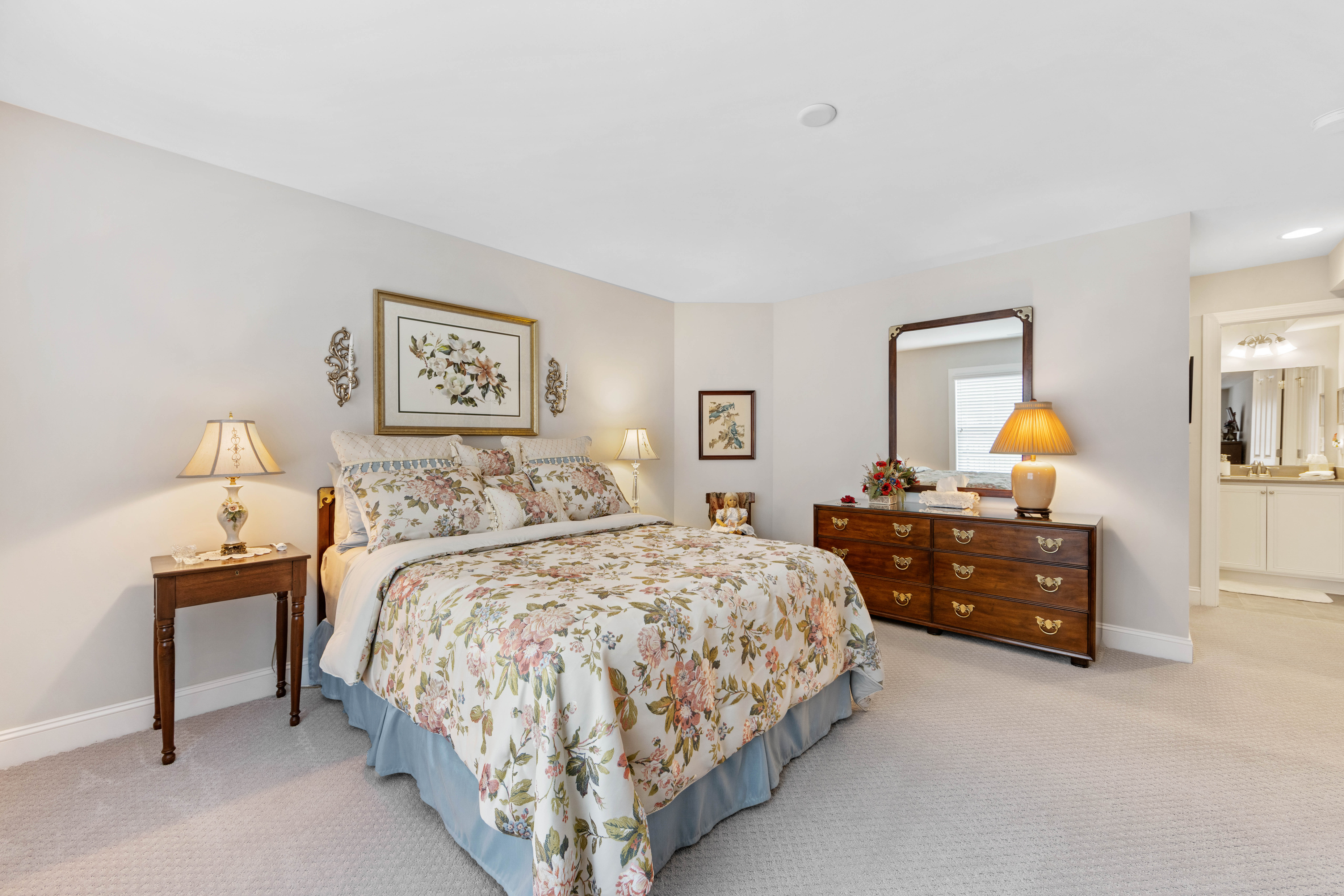 Cornelius, North Carolina, 28031, United States, 3 Bedrooms Bedrooms, ,3 BathroomsBathrooms,Residential,For Sale,1908056