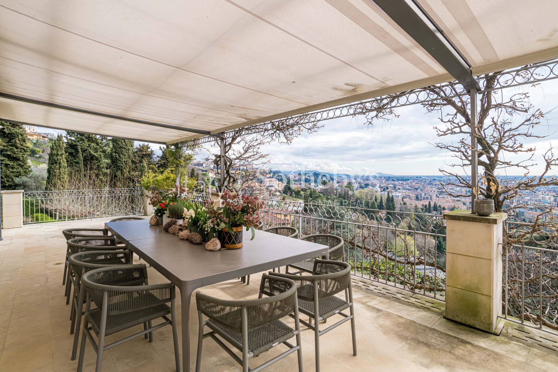  Enchanting villa with garden and pool in Bergamo Alta - 物件實景