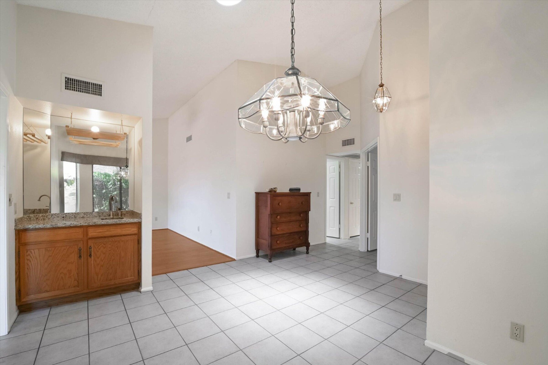  3510 E Hampton Avenue  Mesa, AZ - 物件實景