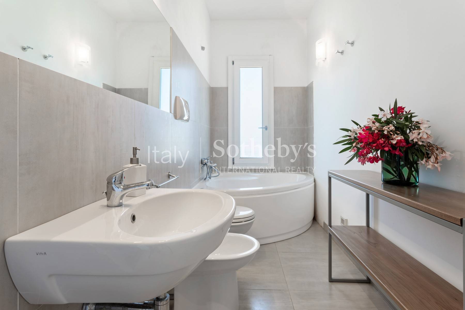  Stunning villa immersed in the countryside and overlooking the sea - 物件實景