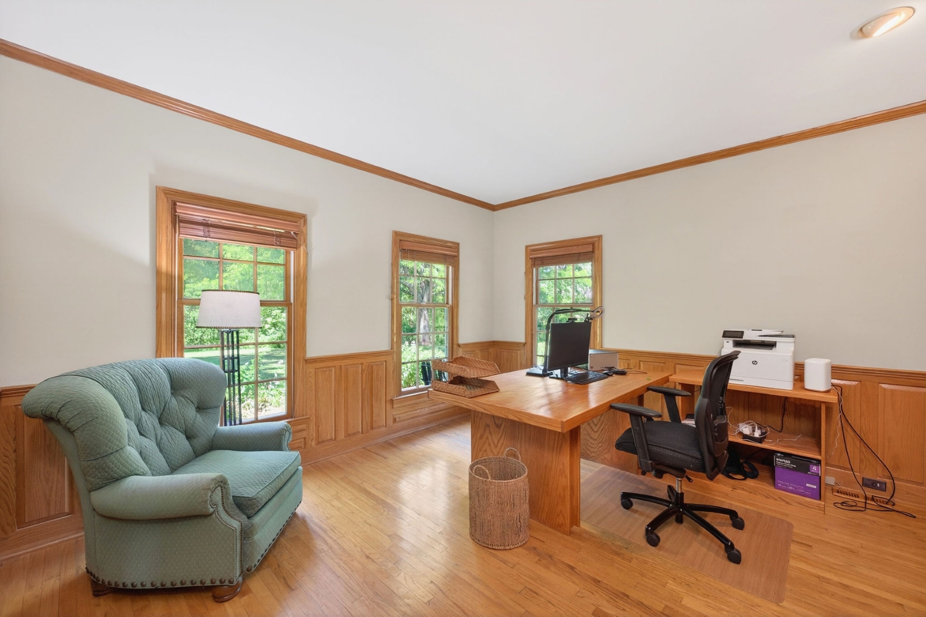  ?Hill View Farms? Neighborhood Colonial Offers Convenience and Tranquility - 物件實景