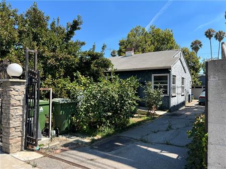 Van Nuys, California, 91401, United States, 2 Bedrooms Bedrooms, ,1 BathroomBathrooms,Residential,For Sale,1914216