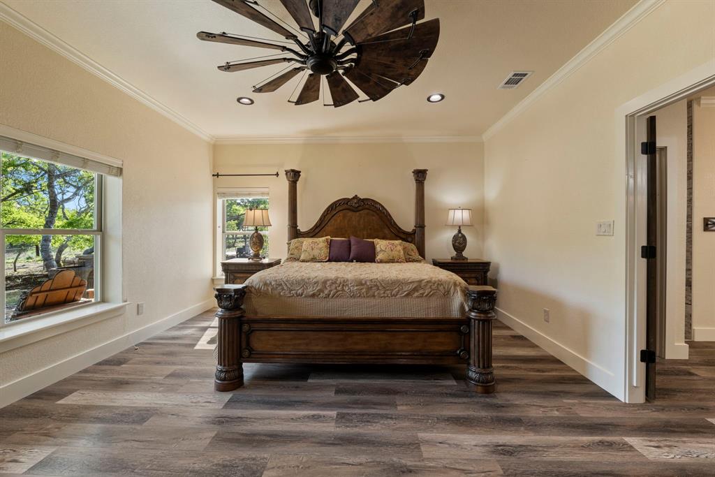 Weatherford, Texas, 76085, United States, 4 Bedrooms Bedrooms, ,4 BathroomsBathrooms,Residential,For Sale,1977773