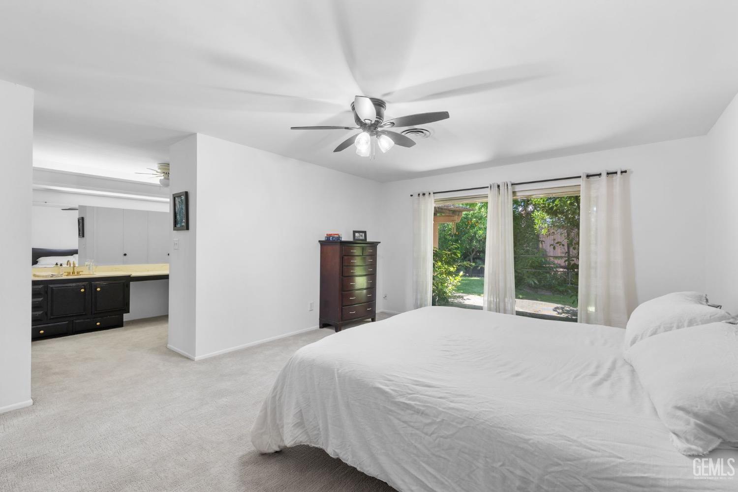 Bakersfield, California, 93301, United States, 3 Bedrooms Bedrooms, ,3 BathroomsBathrooms,Residential,For Sale,1998279