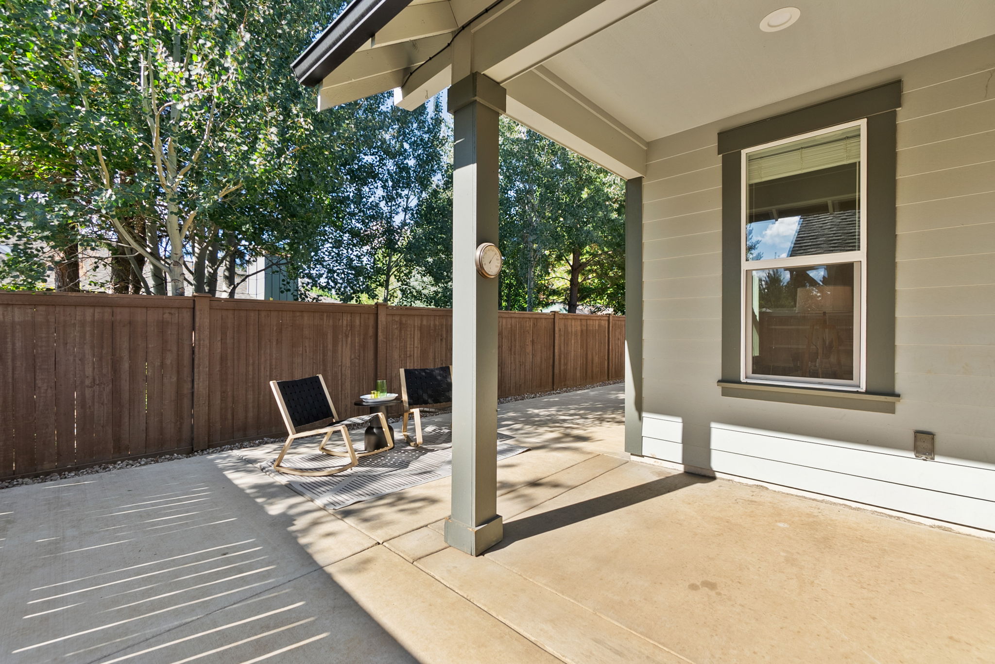 Sisters, Oregon, 97759, United States, 3 Bedrooms Bedrooms, ,2 BathroomsBathrooms,Residential,For Sale,1910956