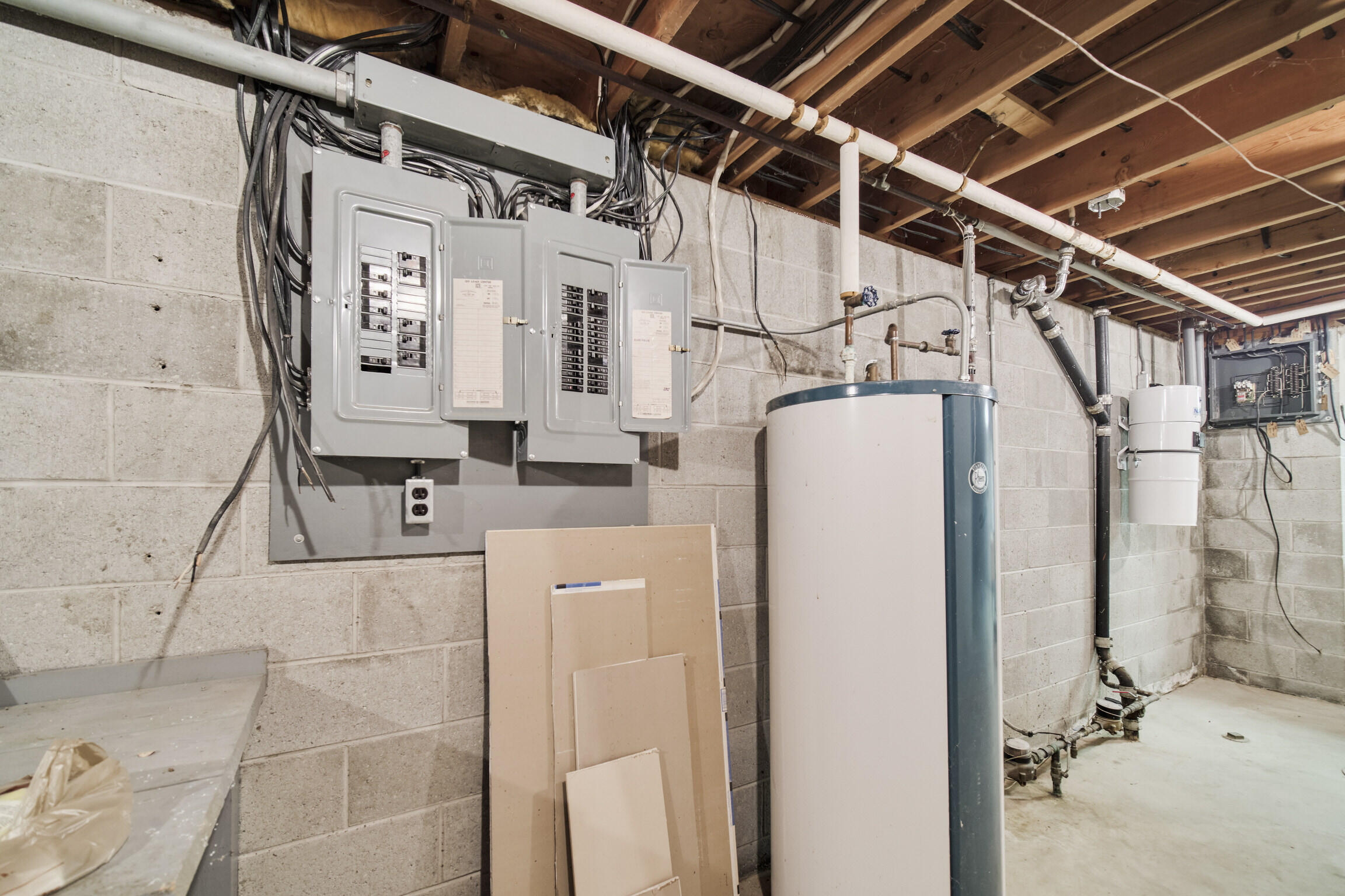 Manistee, Michigan, 49660, United States, 4 Bedrooms Bedrooms, ,3 BathroomsBathrooms,Residential,For Sale,1975705