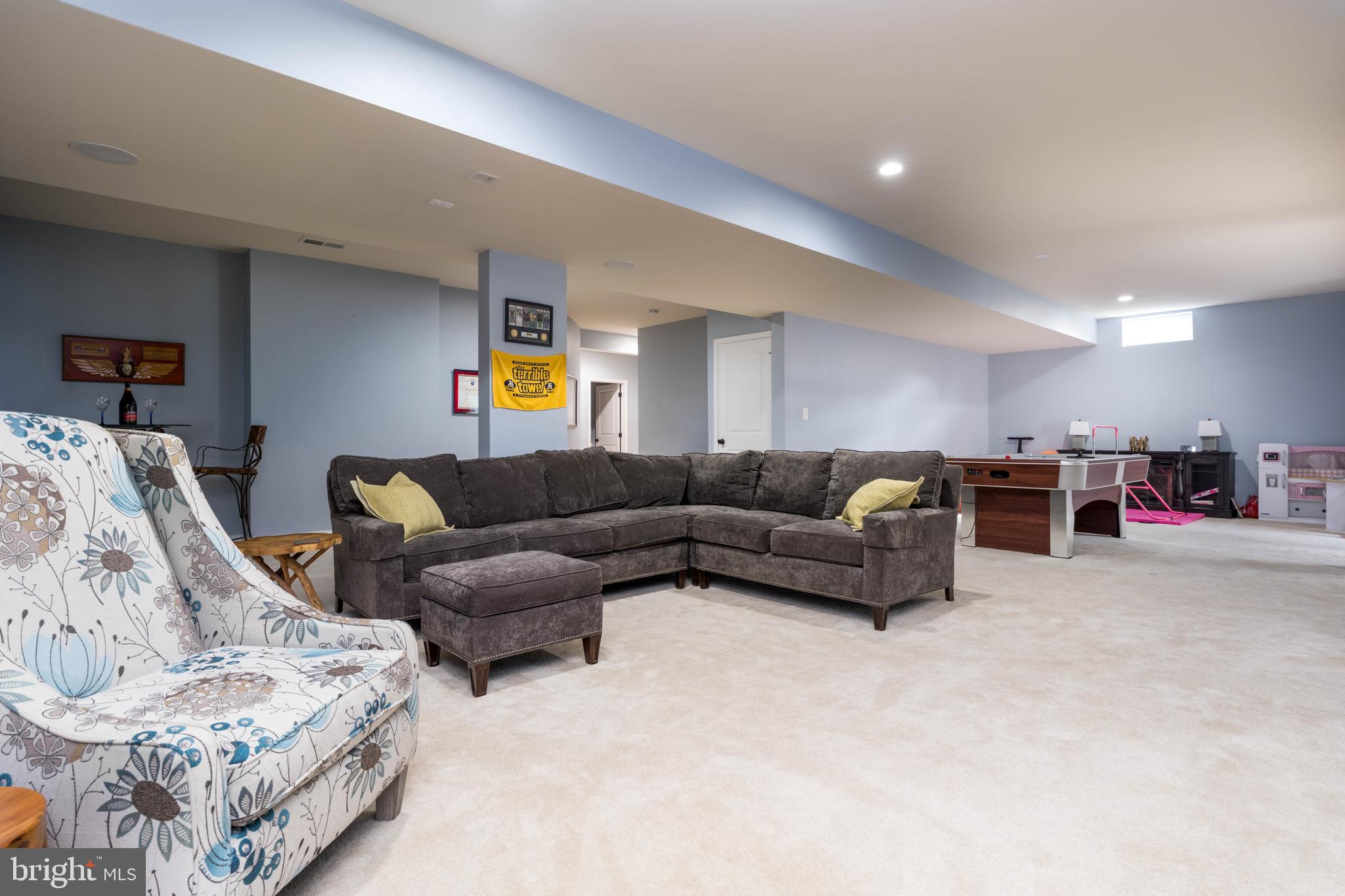 Haymarket, Virginia, 20169, United States, 4 Bedrooms Bedrooms, ,5 BathroomsBathrooms,Residential,For Sale,2048396