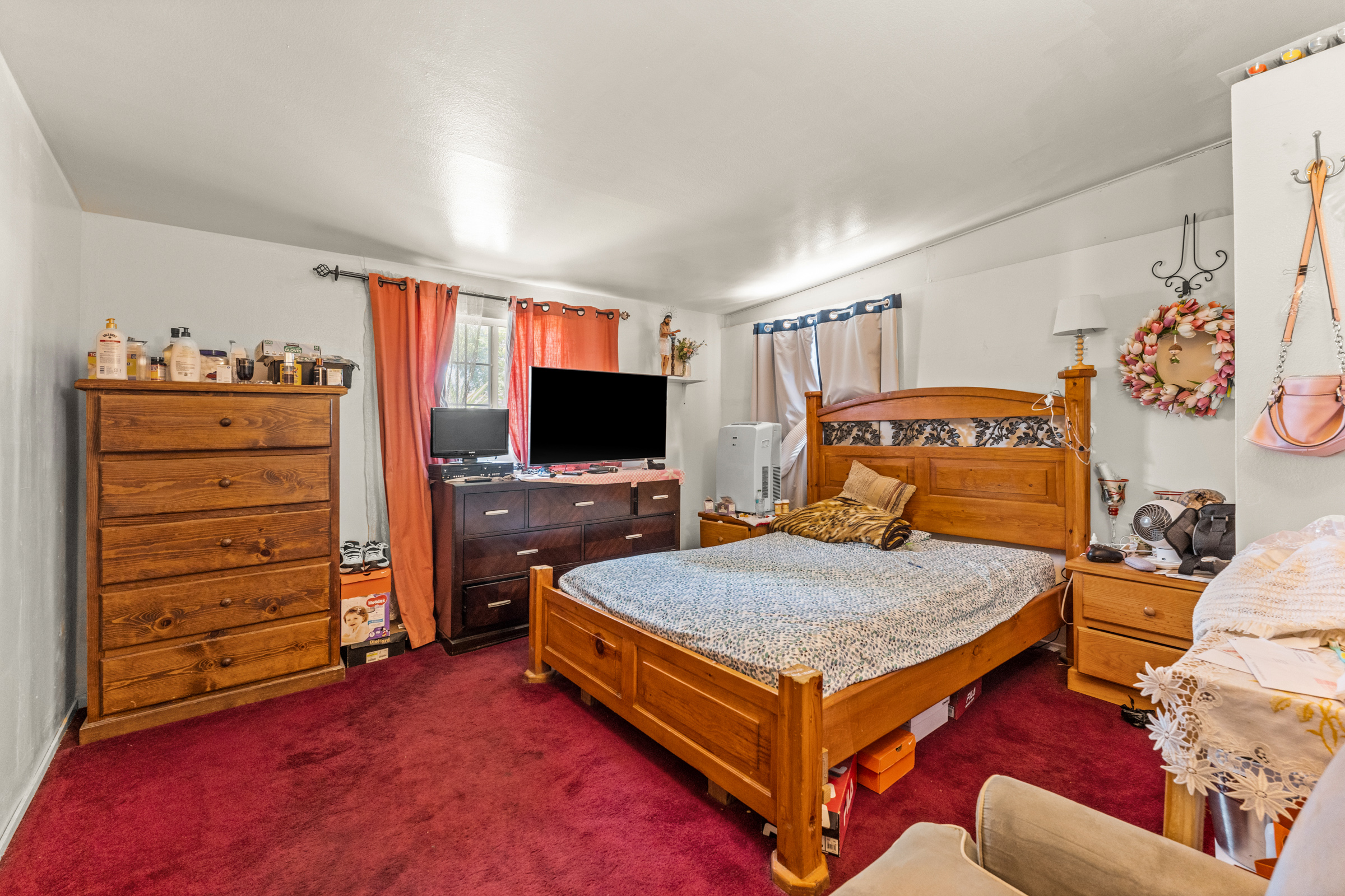 Rialto, California, 92376, United States, 4 Bedrooms Bedrooms, ,2 BathroomsBathrooms,Residential,For Sale,1973663