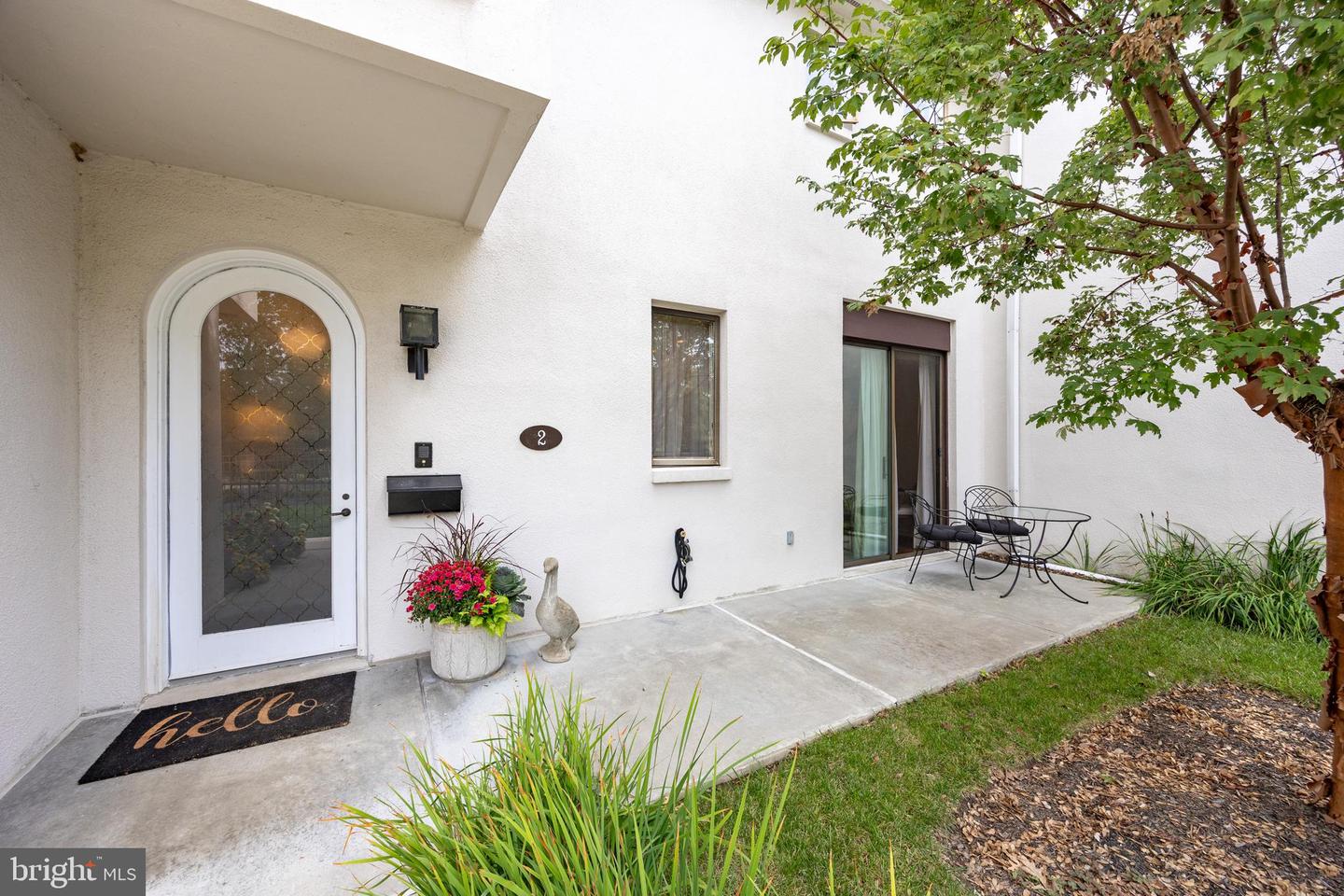 DEVON, Pennsylvania, 19333, United States, 2 Bedrooms Bedrooms, ,3 BathroomsBathrooms,Residential,For Sale,1980248