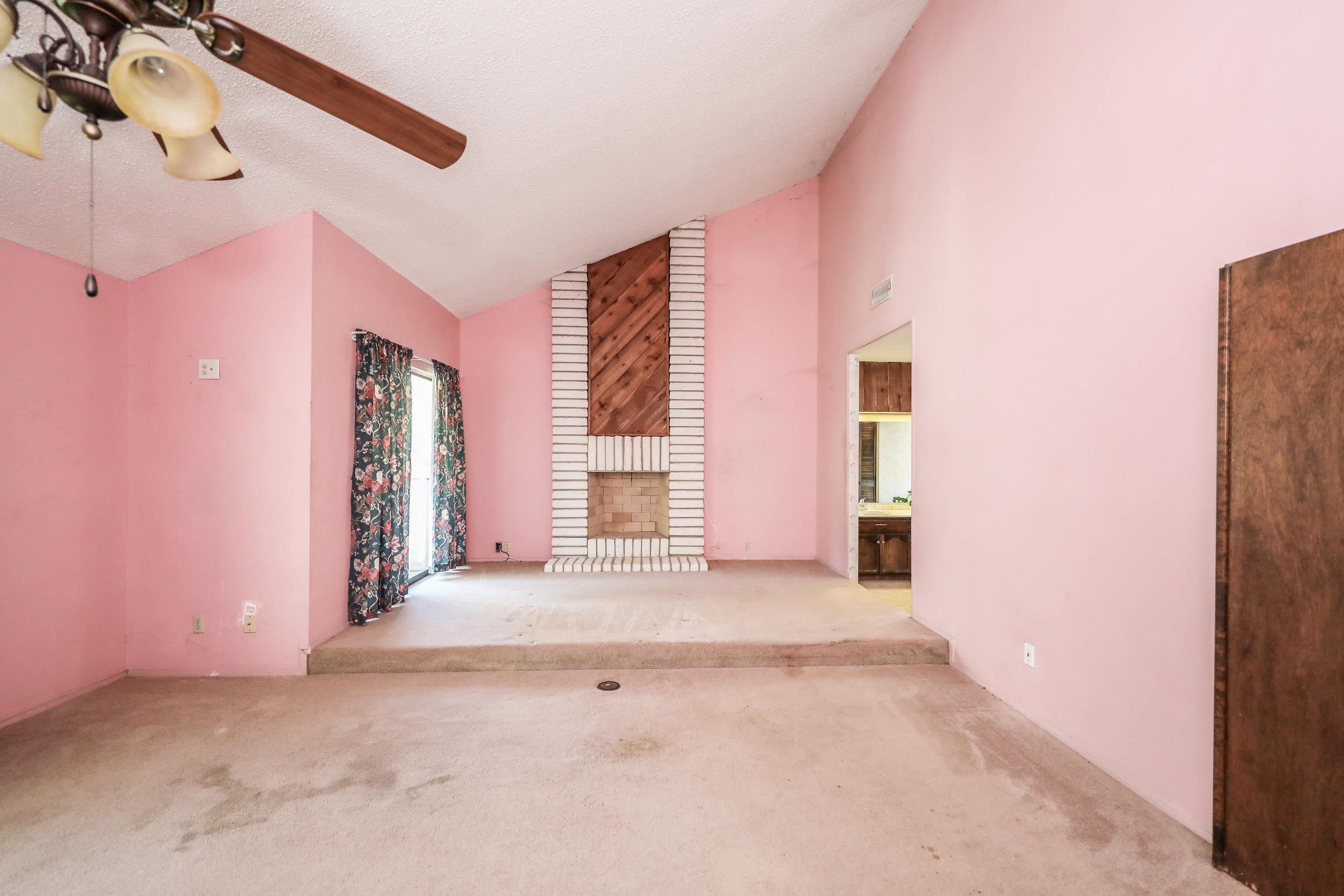 LAREDO, Texas, 78041, United States, 5 Bedrooms Bedrooms, ,3 BathroomsBathrooms,Residential,For Sale,1967607