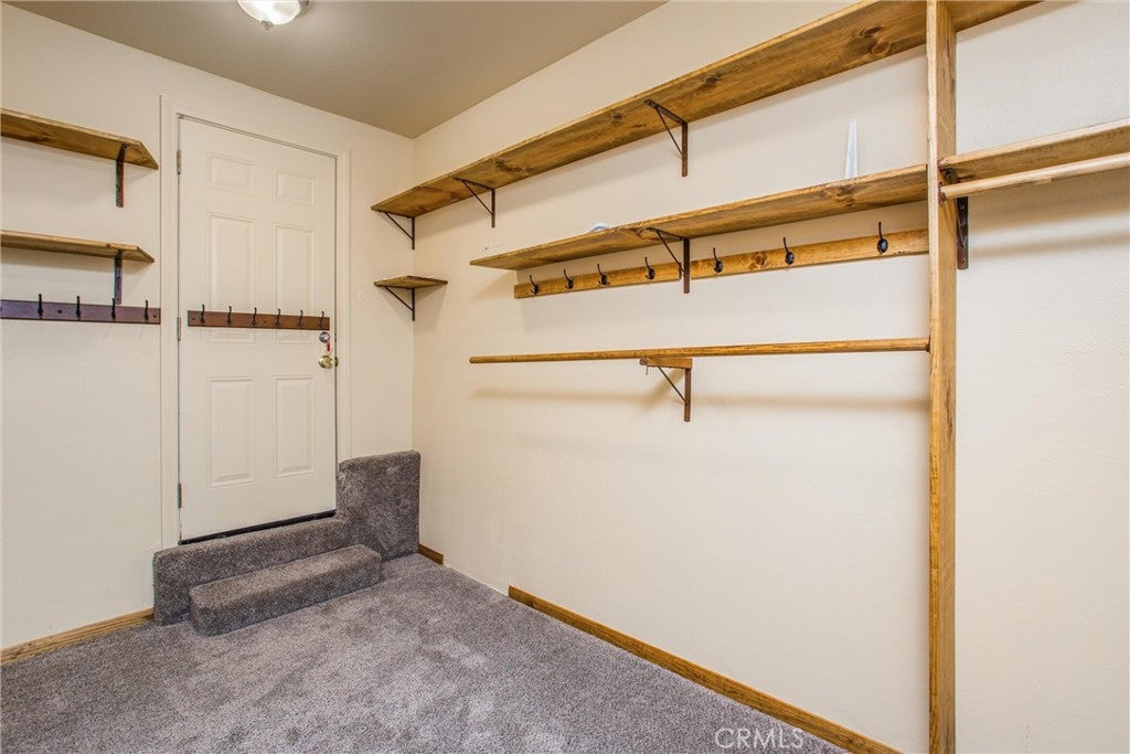 Crestline, California, 92325, United States, 3 Bedrooms Bedrooms, ,4 BathroomsBathrooms,Residential,For Sale,1836283