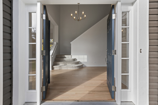 Lake in the Hills, Illinois, 60156, United States, 4 Bedrooms Bedrooms, ,3 BathroomsBathrooms,Residential,For Sale,1987015